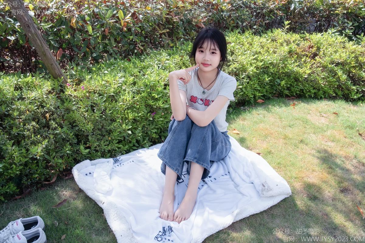 图片[16]-甜予摄影 NO.194 小橙子-板鞋、白棉袜、裸足[91P] – 速更版-美库