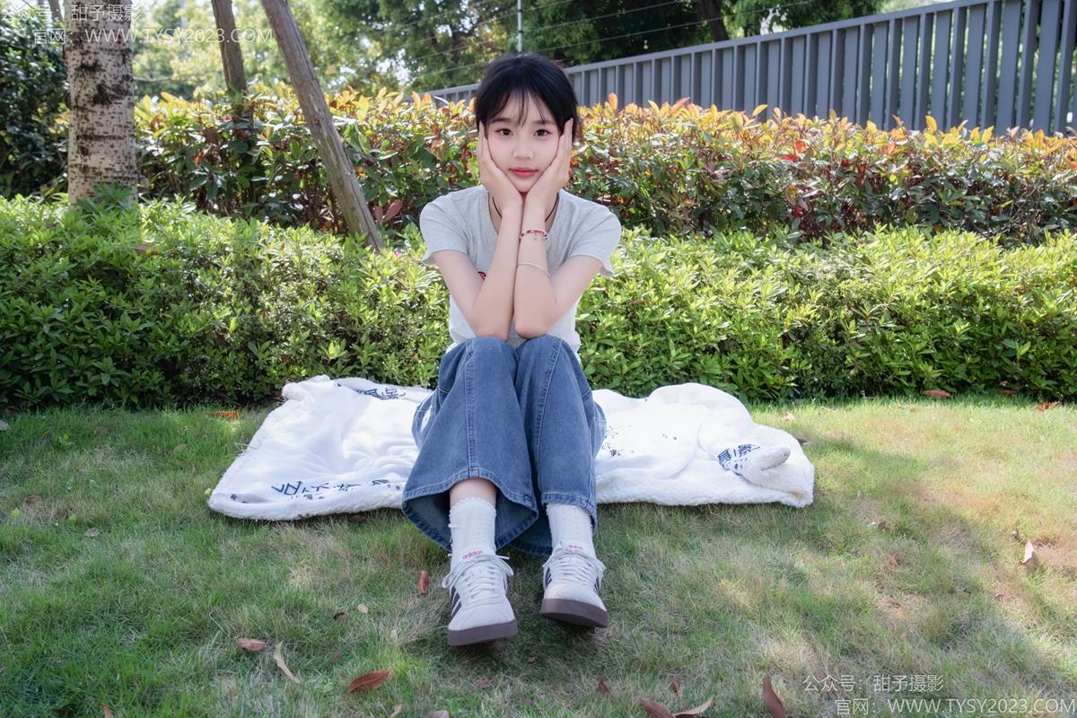 图片[18]-甜予摄影 NO.194 小橙子-板鞋、白棉袜、裸足[91P] – 速更版-美库