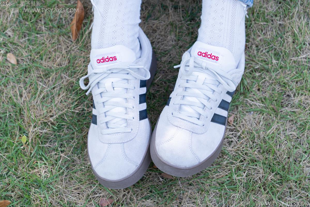 图片[39]-甜予摄影 NO.194 小橙子-板鞋、白棉袜、裸足[91P] – 速更版-美库