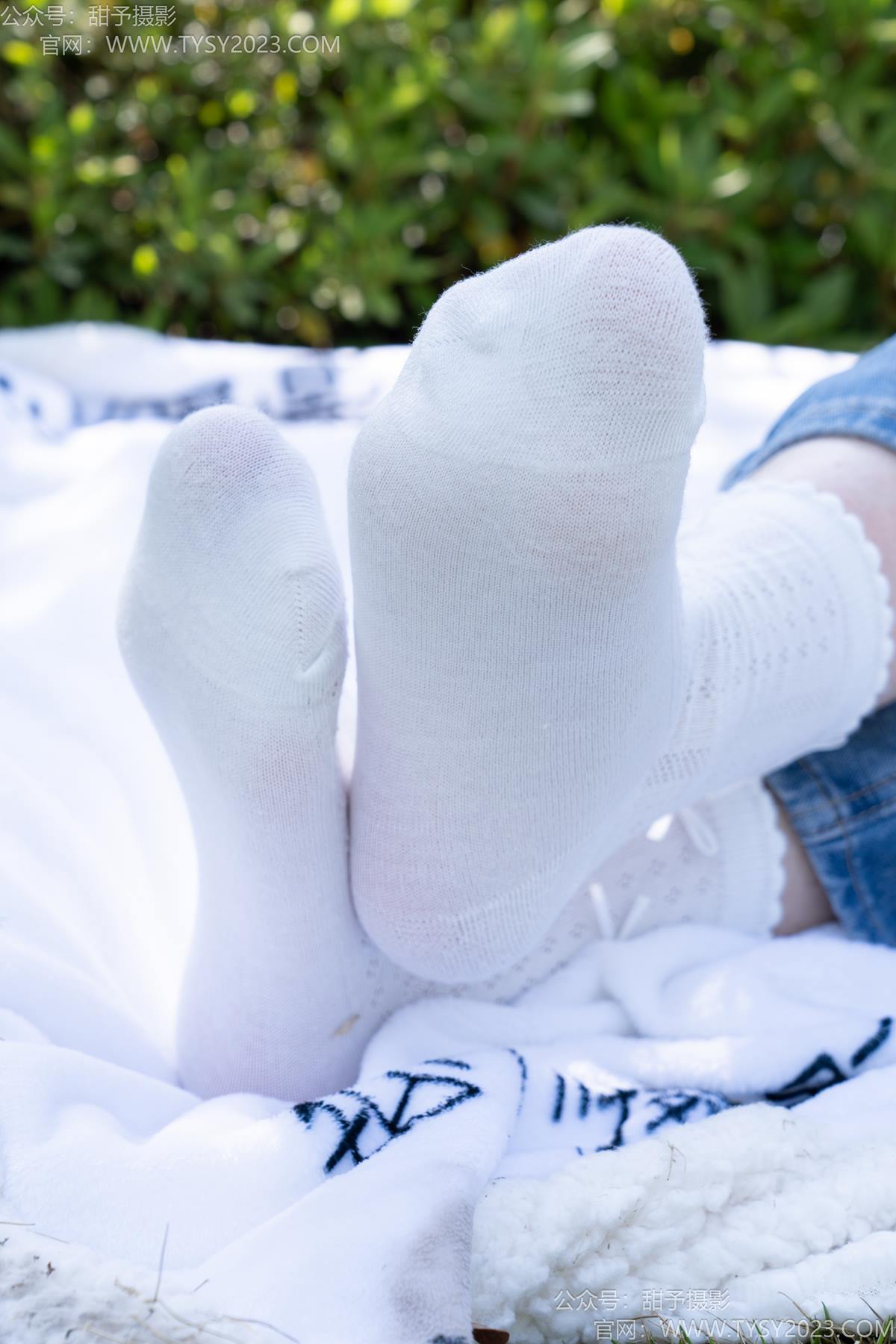 图片[49]-甜予摄影 NO.194 小橙子-板鞋、白棉袜、裸足[91P] – 速更版-美库