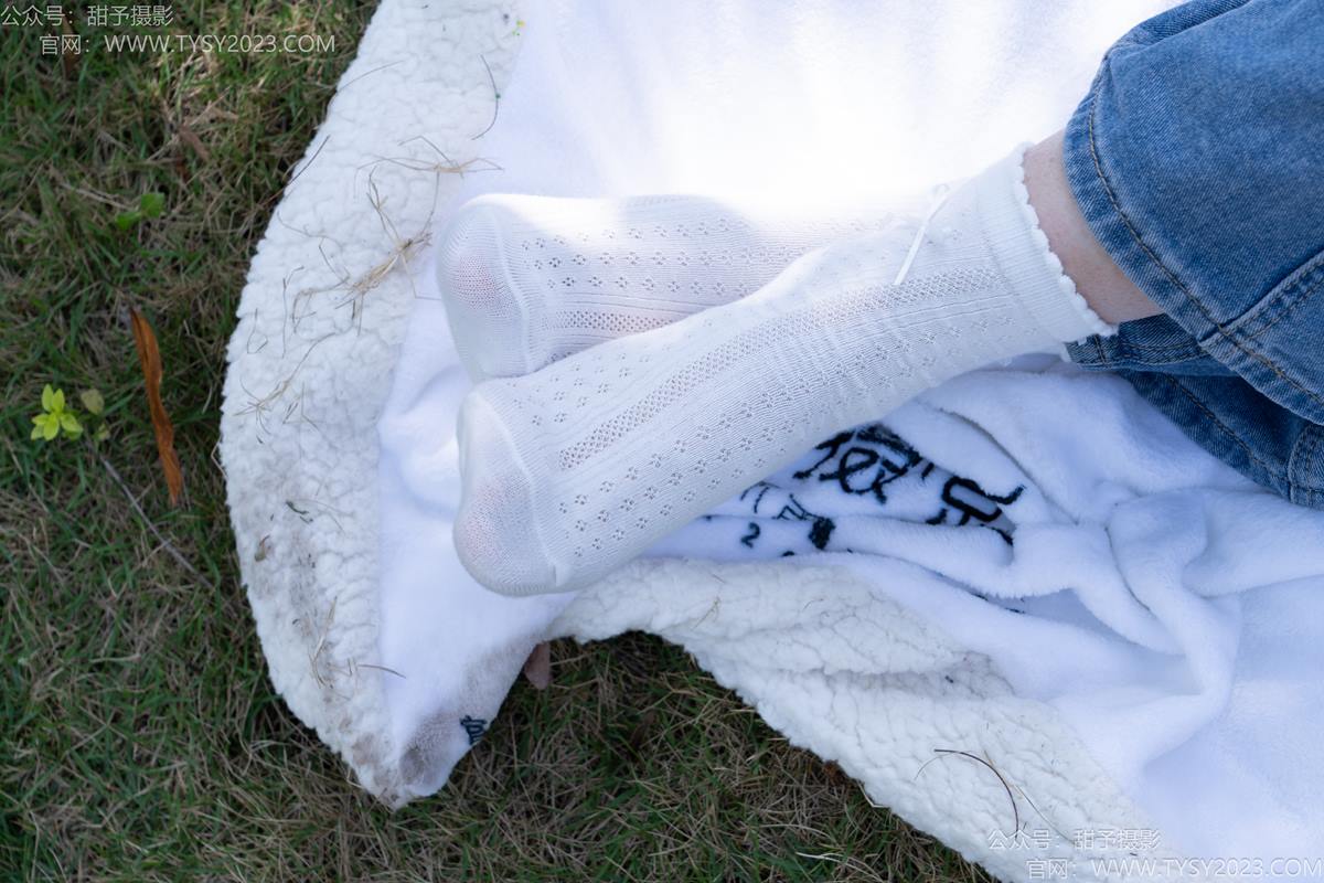 图片[60]-甜予摄影 NO.194 小橙子-板鞋、白棉袜、裸足[91P] – 速更版-美库