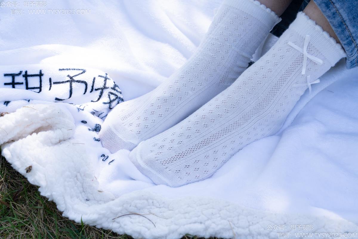 图片[66]-甜予摄影 NO.194 小橙子-板鞋、白棉袜、裸足[91P] – 速更版-美库