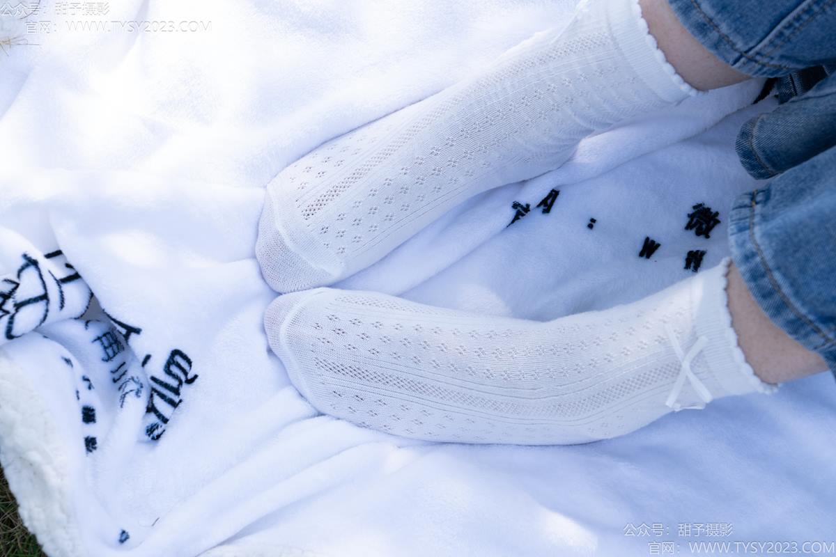 图片[74]-甜予摄影 NO.194 小橙子-板鞋、白棉袜、裸足[91P] – 速更版-美库