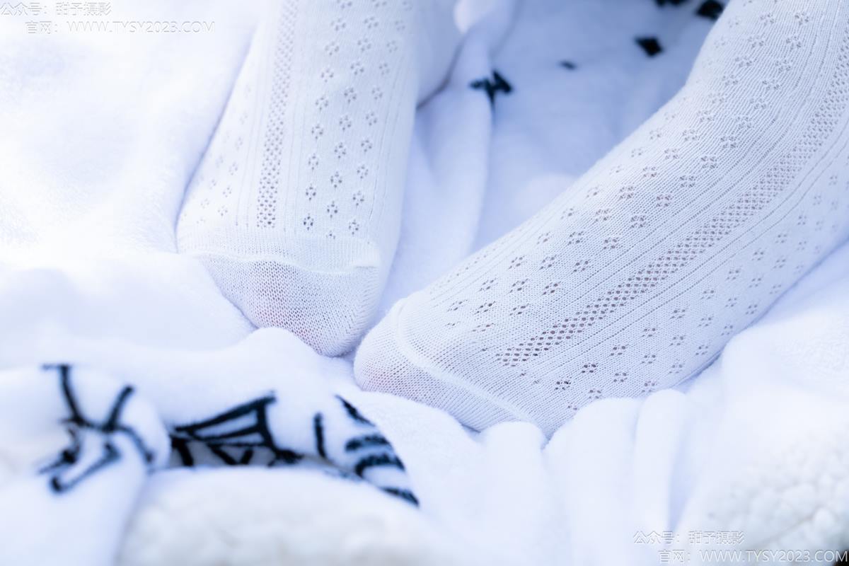 图片[75]-甜予摄影 NO.194 小橙子-板鞋、白棉袜、裸足[91P] – 速更版-美库