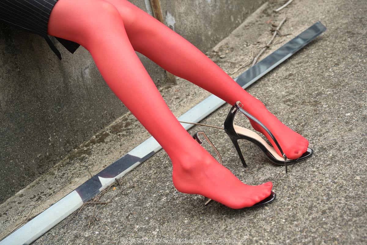 图片[32]-[IESS异思趣向] 2025.05.26 丝享家2063：团团《烈焰红唇》[76P] – 速更版-美库