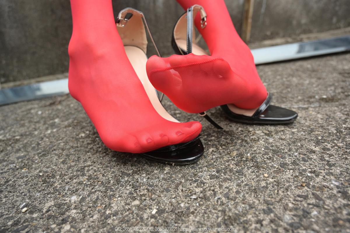 图片[47]-[IESS异思趣向] 2025.05.26 丝享家2063：团团《烈焰红唇》[76P] – 速更版-美库