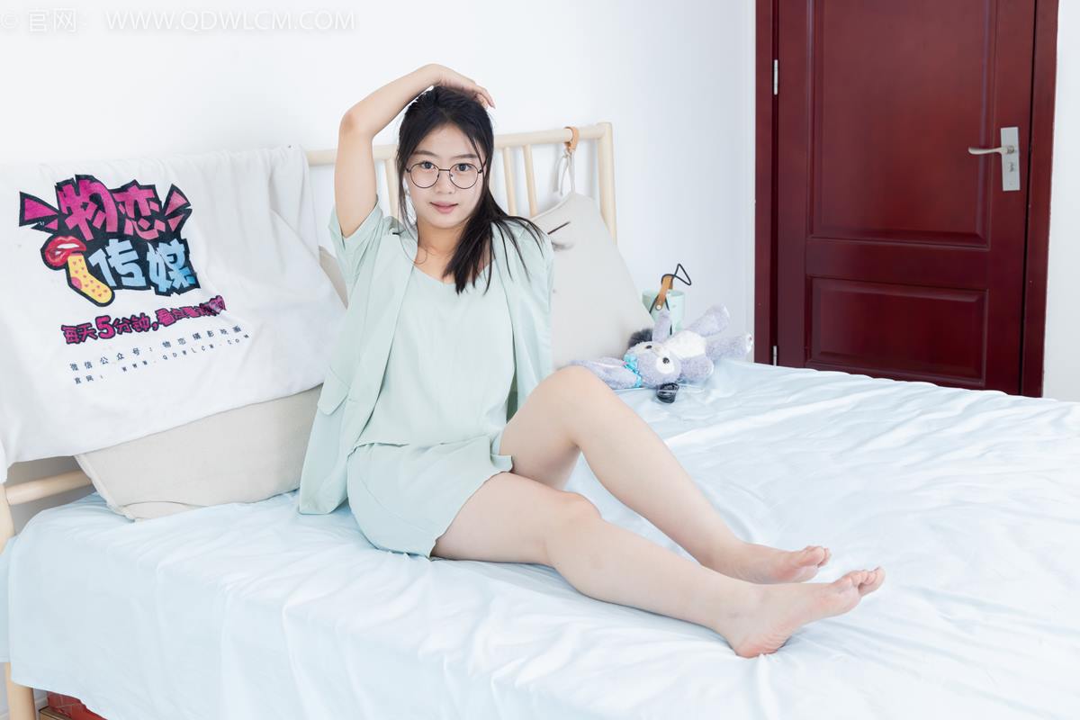 图片[20]-物恋传媒 NO.2384 芋头-三双高跟鞋、薄肉丝、裸足[104P] – 速更版-美库