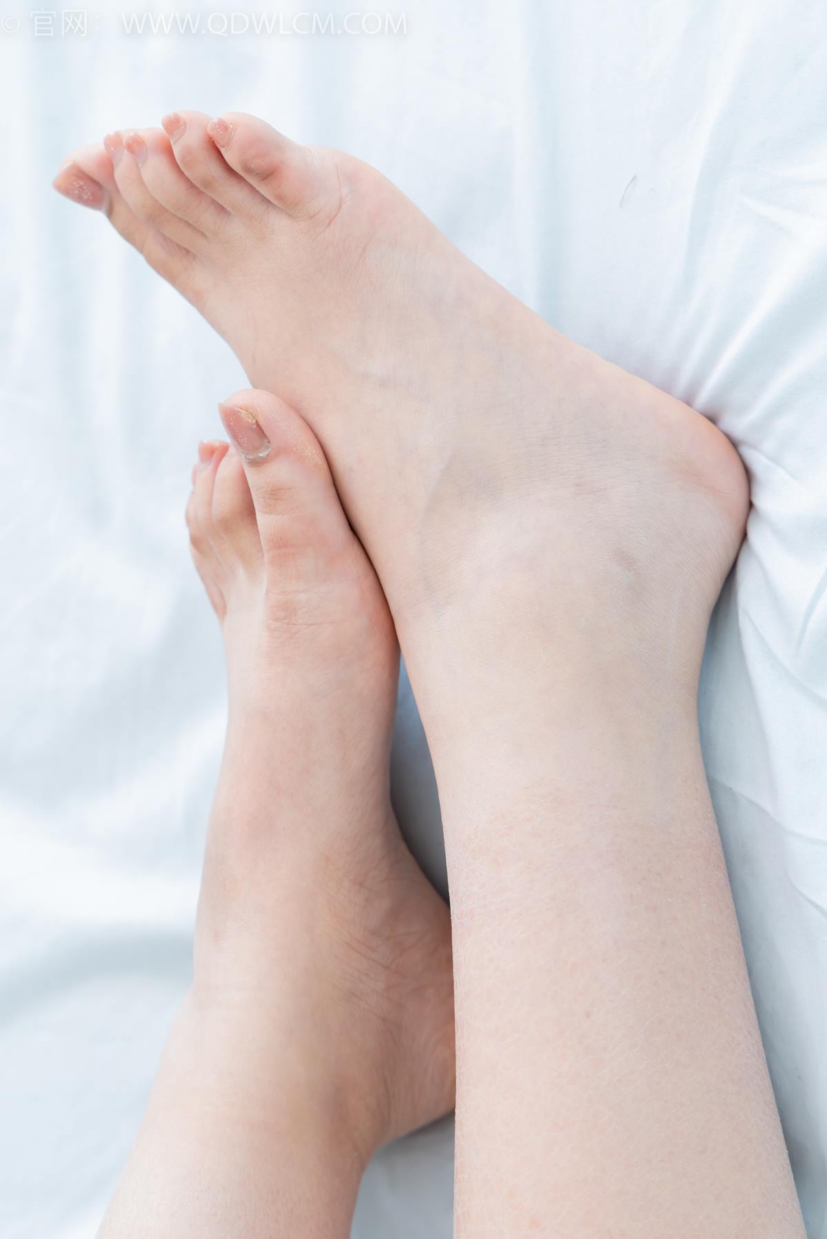 图片[25]-物恋传媒 NO.2384 芋头-三双高跟鞋、薄肉丝、裸足[104P] – 速更版-美库