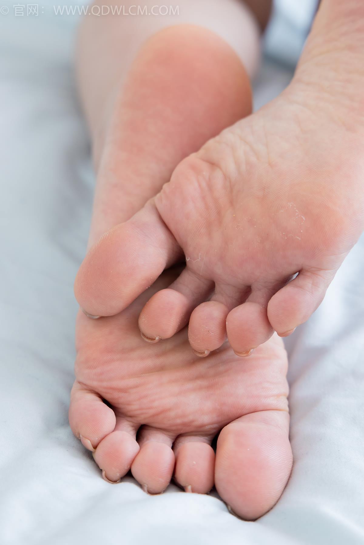 图片[41]-物恋传媒 NO.2384 芋头-三双高跟鞋、薄肉丝、裸足[104P] – 速更版-美库