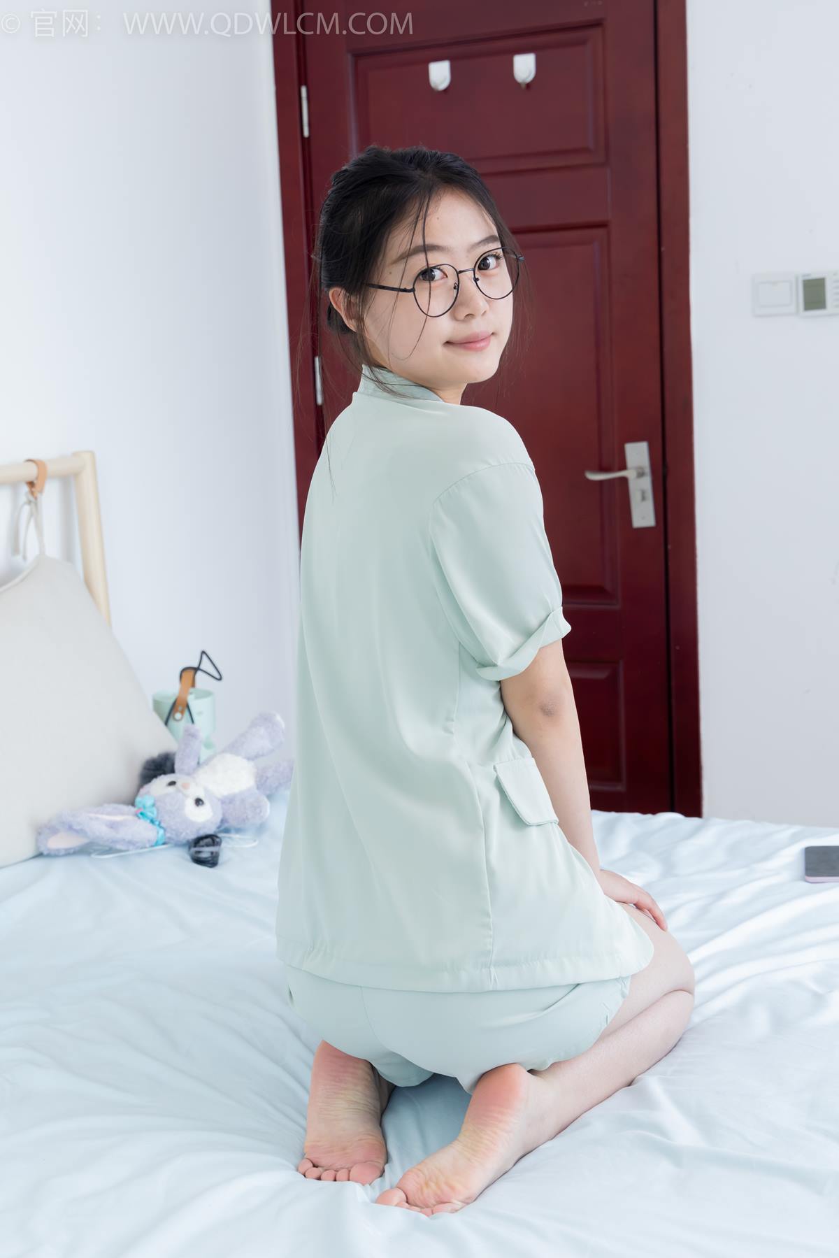 图片[44]-物恋传媒 NO.2384 芋头-三双高跟鞋、薄肉丝、裸足[104P] – 速更版-美库