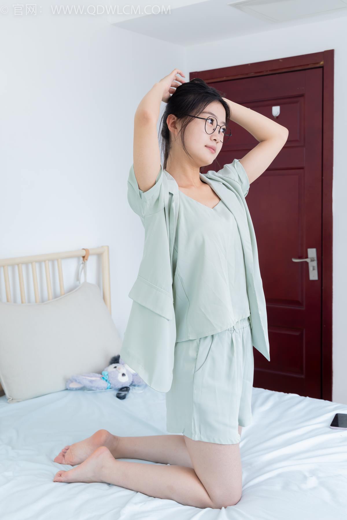 图片[51]-物恋传媒 NO.2384 芋头-三双高跟鞋、薄肉丝、裸足[104P] – 速更版-美库