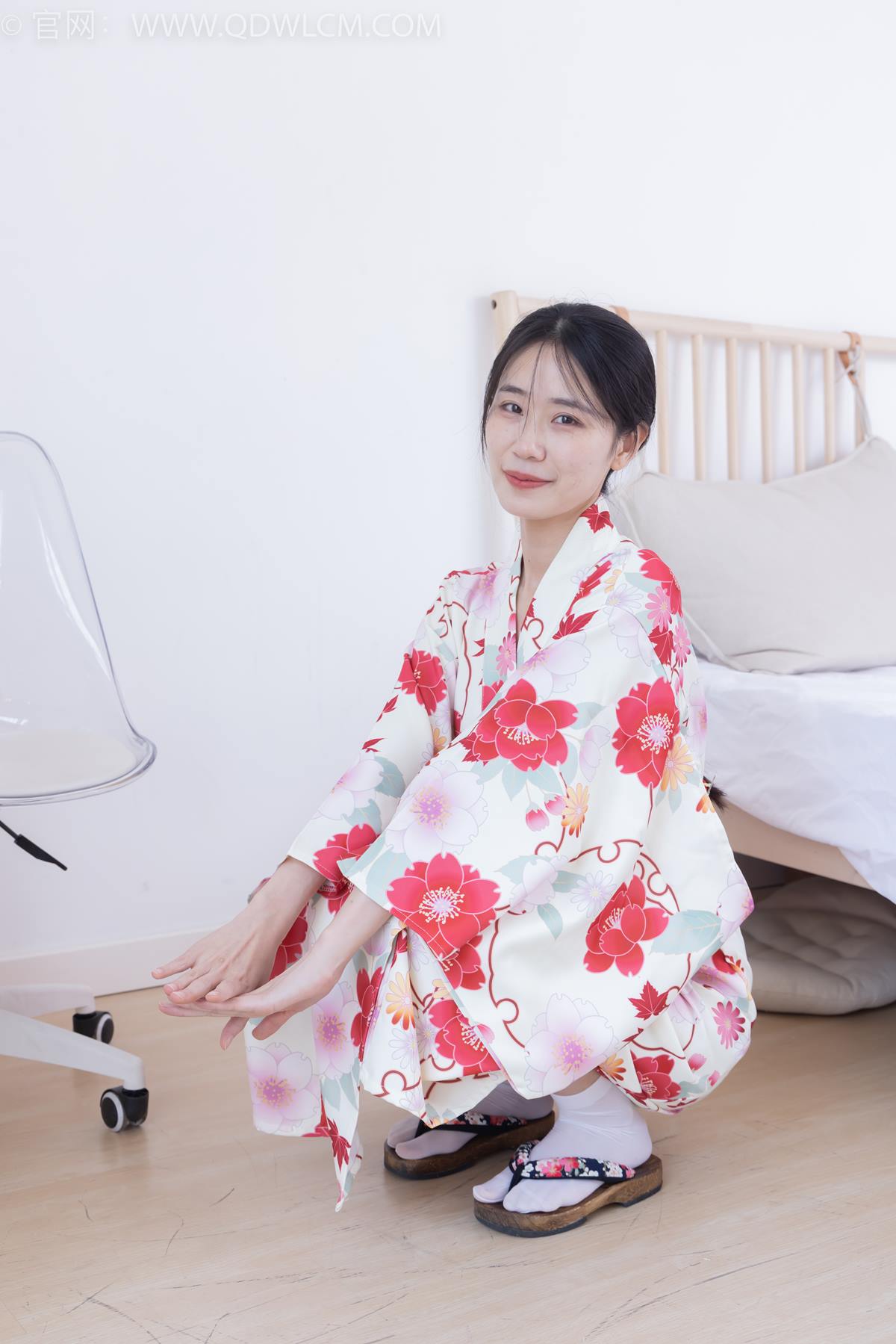 图片[10]-物恋传媒 NO.2385 菜菜-木屐、短白丝、裸足、和服浴衣、裸足[136P] – 速更版-美库