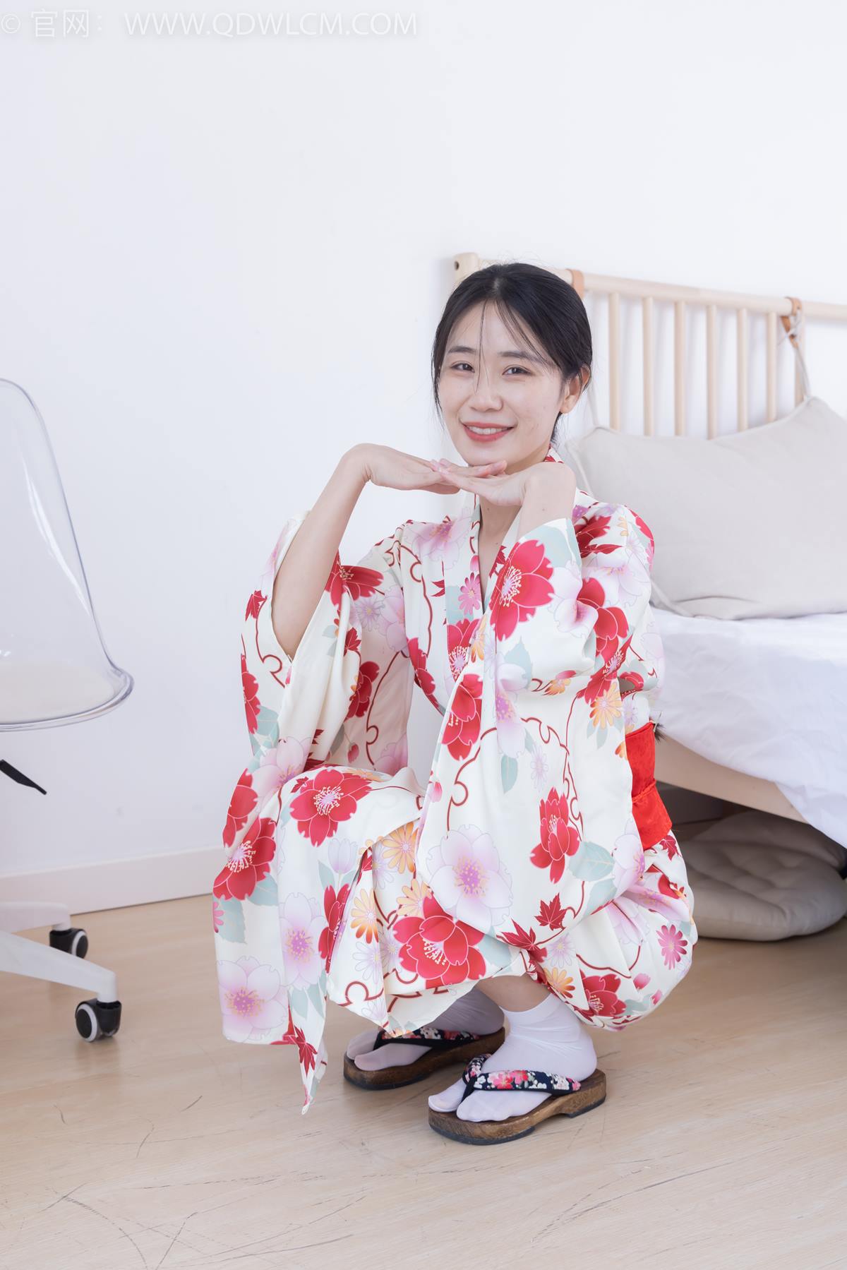 图片[11]-物恋传媒 NO.2385 菜菜-木屐、短白丝、裸足、和服浴衣、裸足[136P] – 速更版-美库