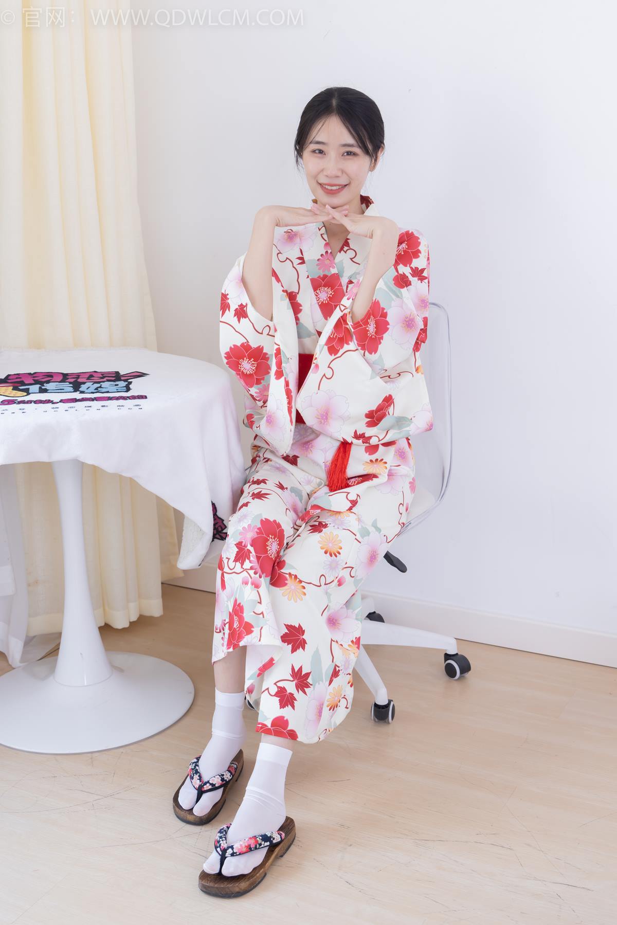 图片[15]-物恋传媒 NO.2385 菜菜-木屐、短白丝、裸足、和服浴衣、裸足[136P] – 速更版-美库