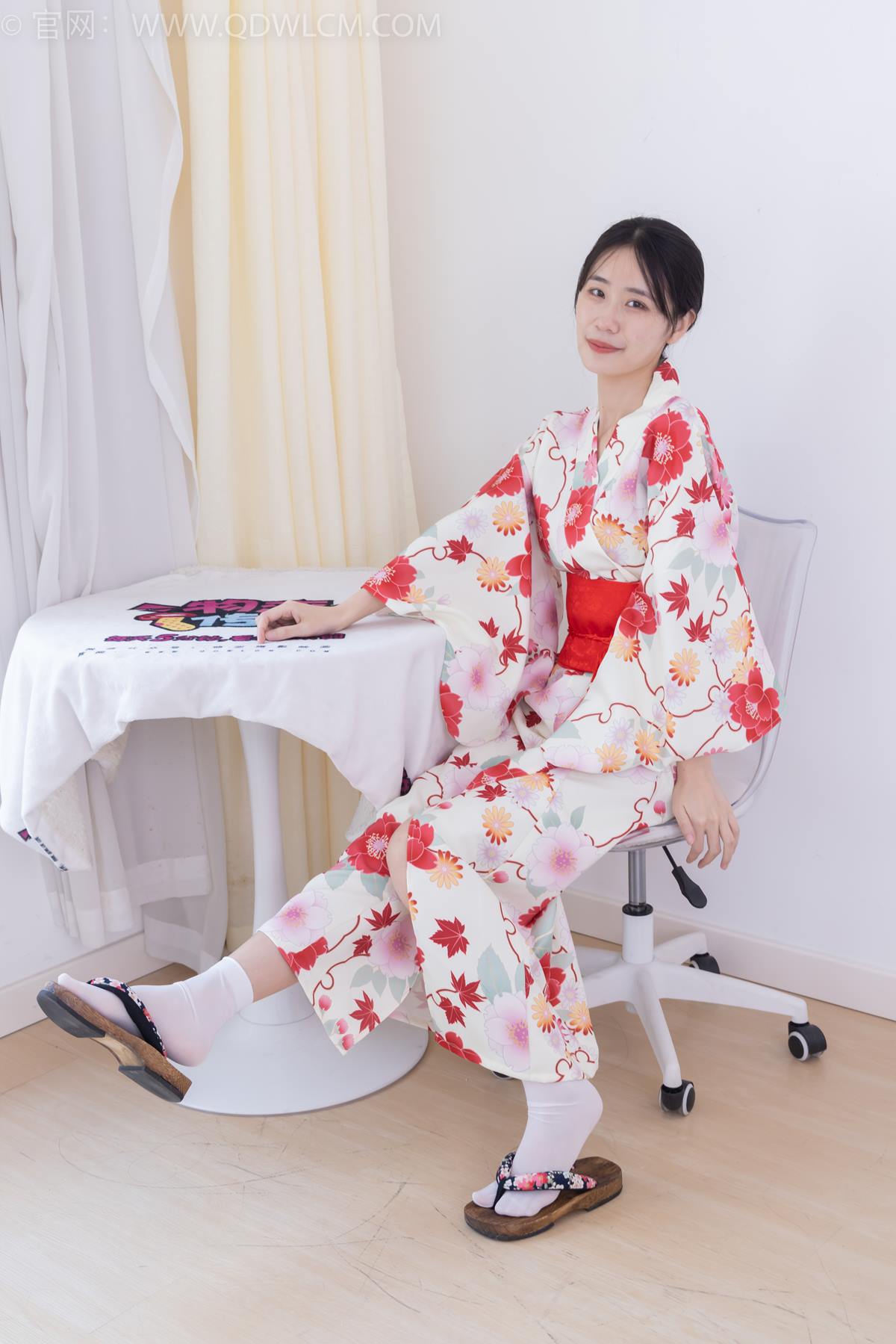 图片[17]-物恋传媒 NO.2385 菜菜-木屐、短白丝、裸足、和服浴衣、裸足[136P] – 速更版-美库