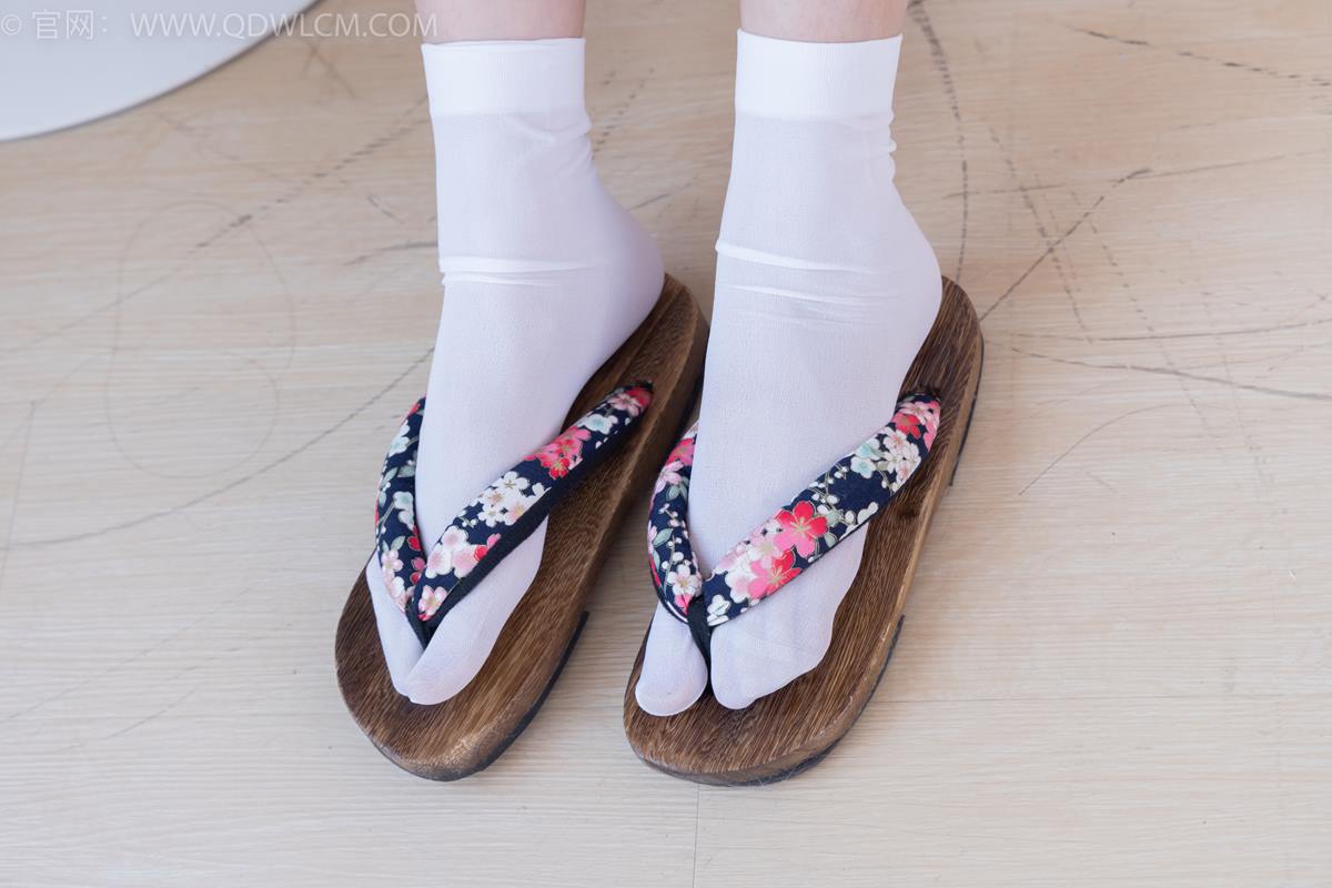图片[19]-物恋传媒 NO.2385 菜菜-木屐、短白丝、裸足、和服浴衣、裸足[136P] – 速更版-美库