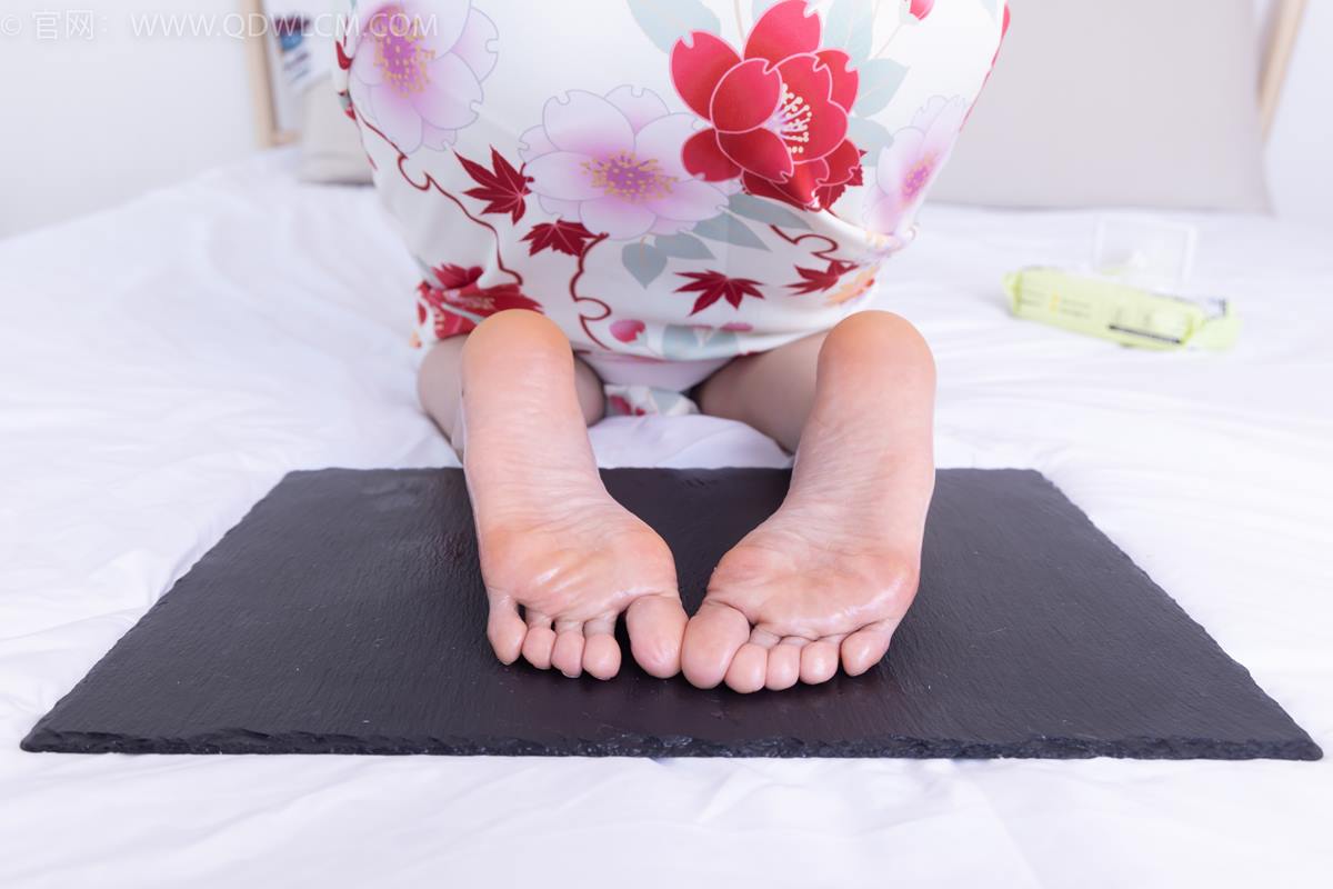 图片[125]-物恋传媒 NO.2385 菜菜-木屐、短白丝、裸足、和服浴衣、裸足[136P] – 速更版-美库