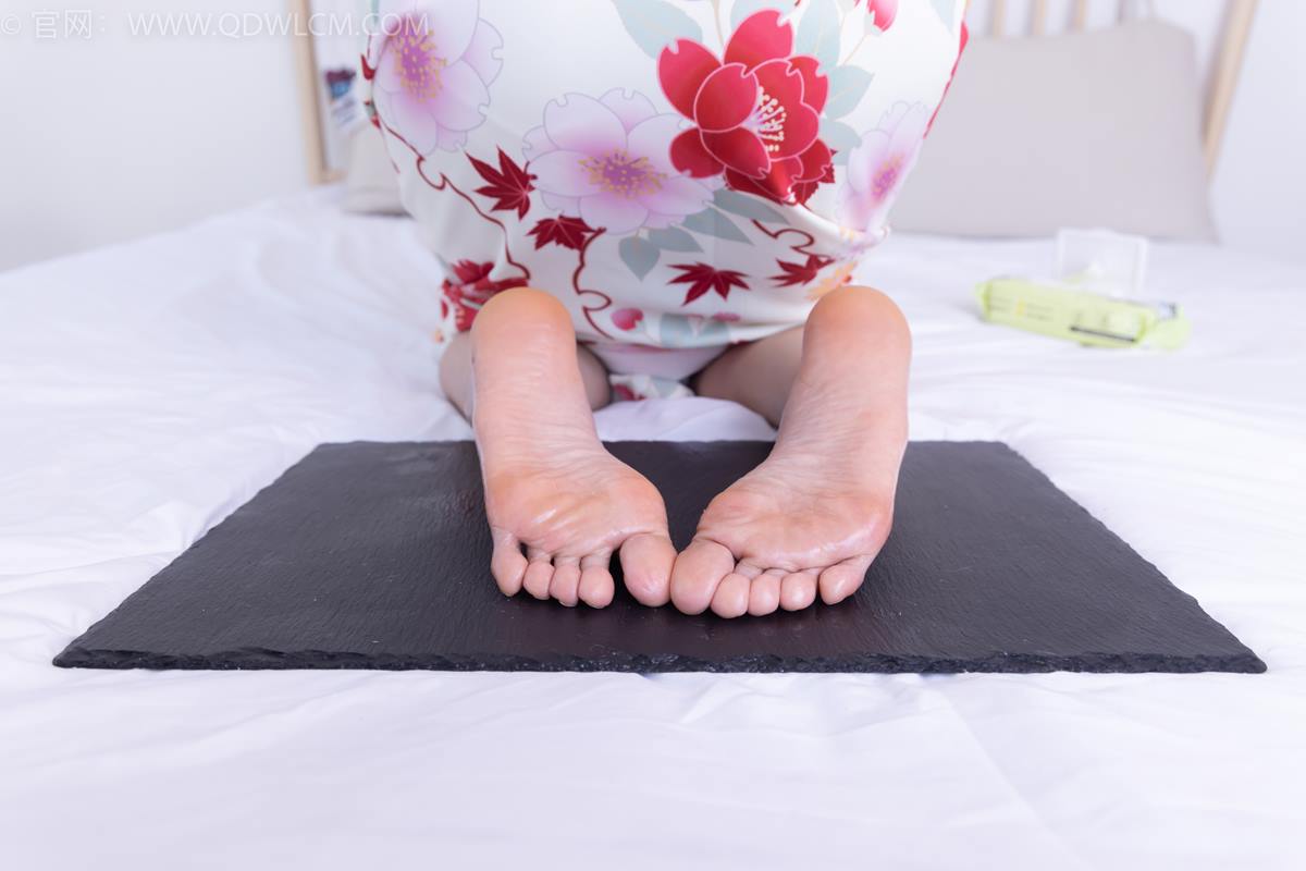 图片[126]-物恋传媒 NO.2385 菜菜-木屐、短白丝、裸足、和服浴衣、裸足[136P] – 速更版-美库