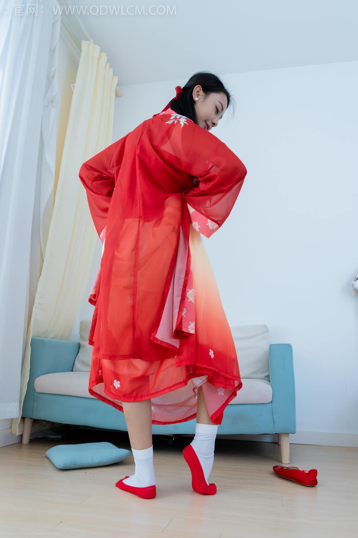 图片[10]-物恋传媒 NO.2386 岚岚-布鞋、短白丝、红色船袜、汉服[137P] – 速更版-美库