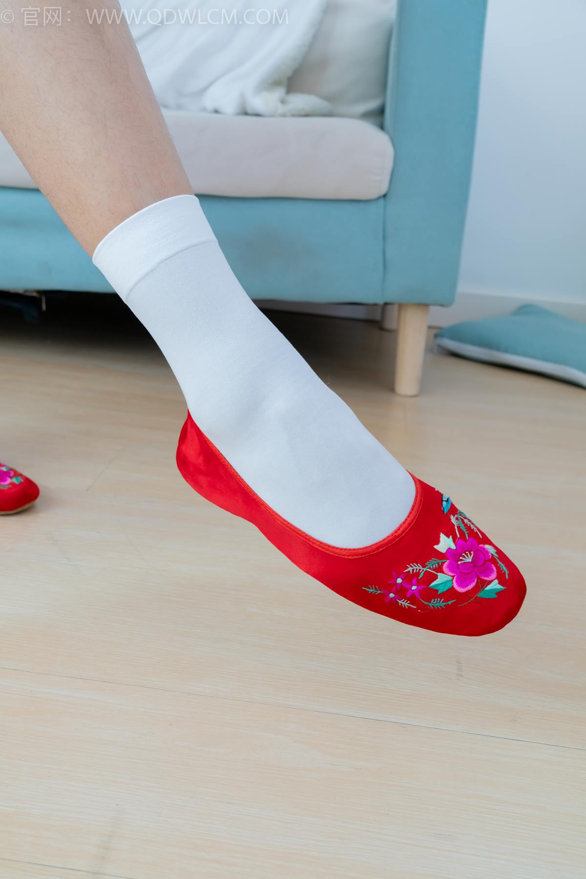 图片[17]-物恋传媒 NO.2386 岚岚-布鞋、短白丝、红色船袜、汉服[137P] – 速更版-美库