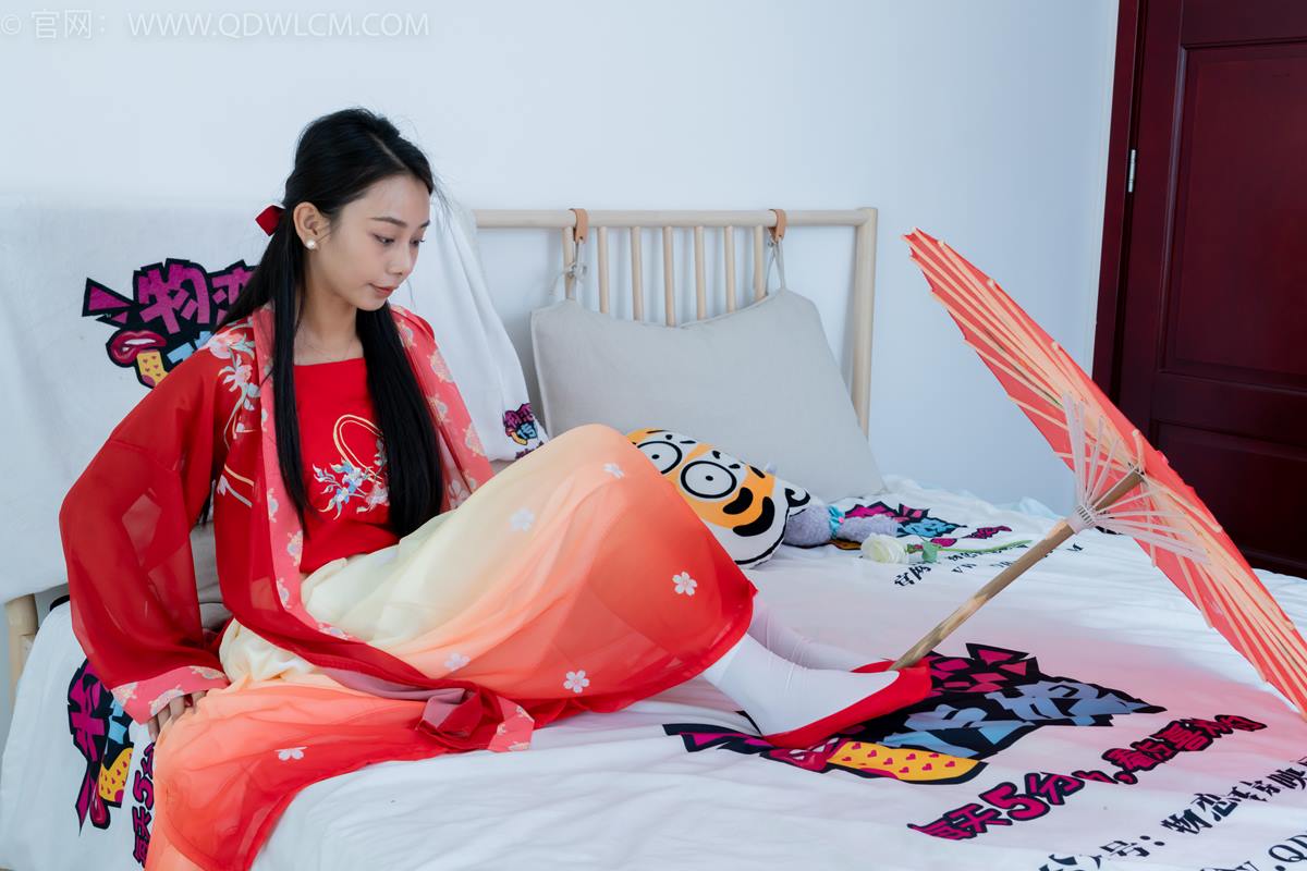 图片[32]-物恋传媒 NO.2386 岚岚-布鞋、短白丝、红色船袜、汉服[137P] – 速更版-美库