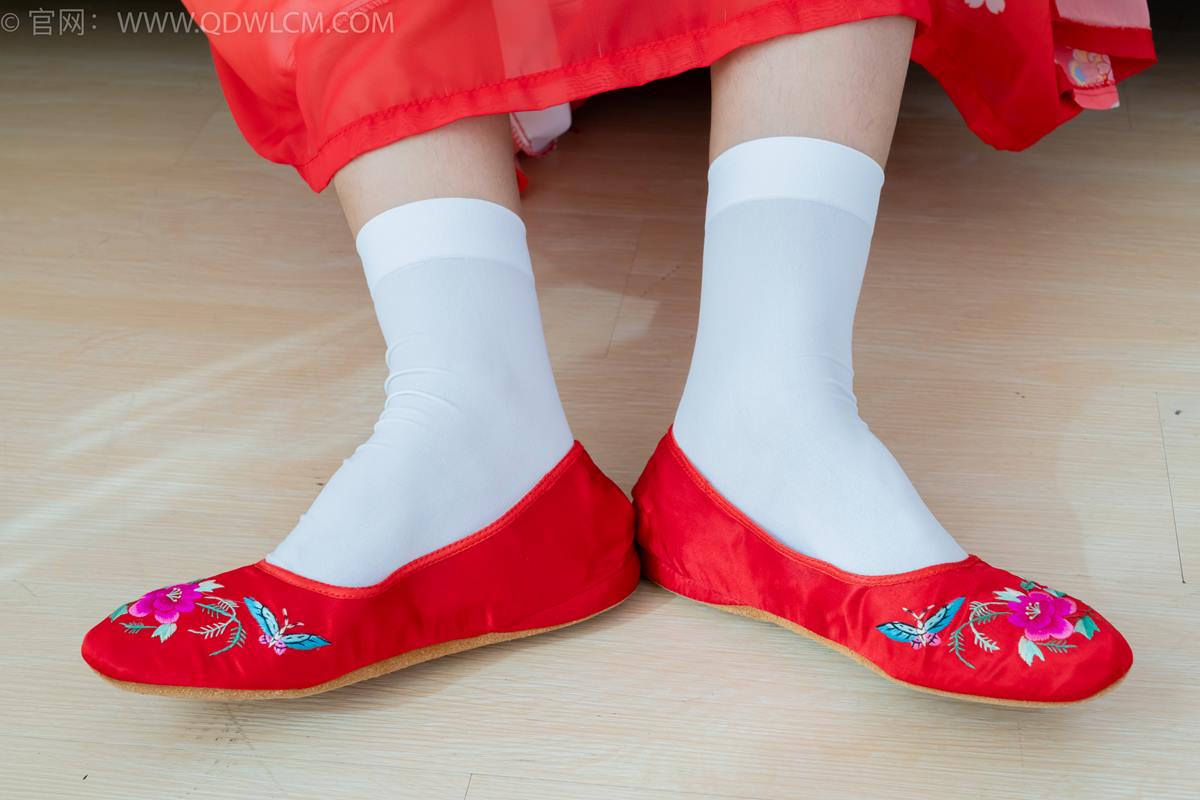 图片[54]-物恋传媒 NO.2386 岚岚-布鞋、短白丝、红色船袜、汉服[137P] – 速更版-美库
