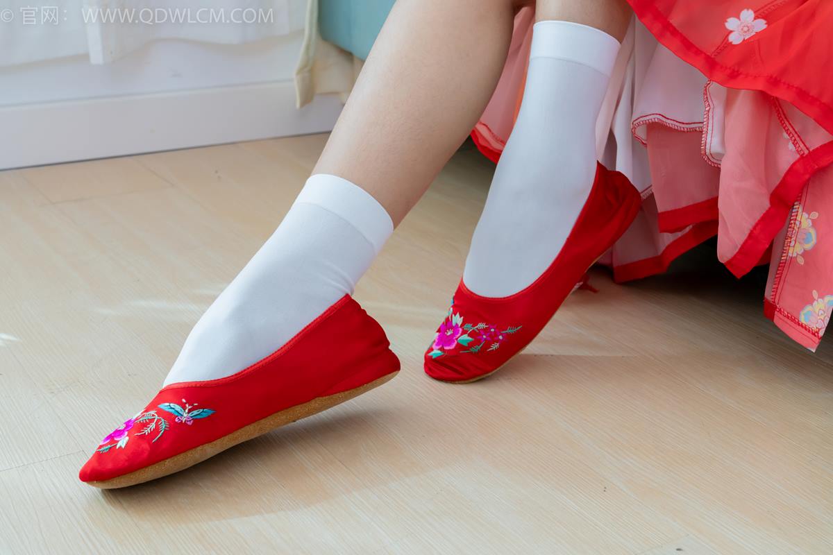 图片[56]-物恋传媒 NO.2386 岚岚-布鞋、短白丝、红色船袜、汉服[137P] – 速更版-美库