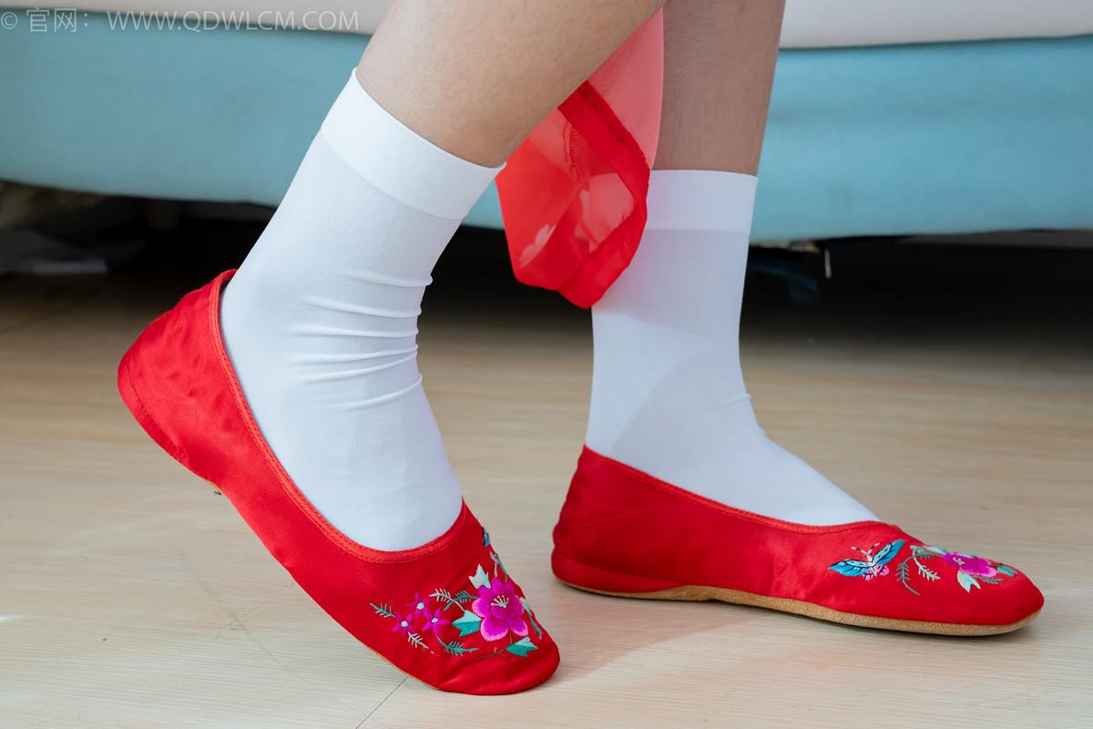 图片[91]-物恋传媒 NO.2386 岚岚-布鞋、短白丝、红色船袜、汉服[137P] – 速更版-美库