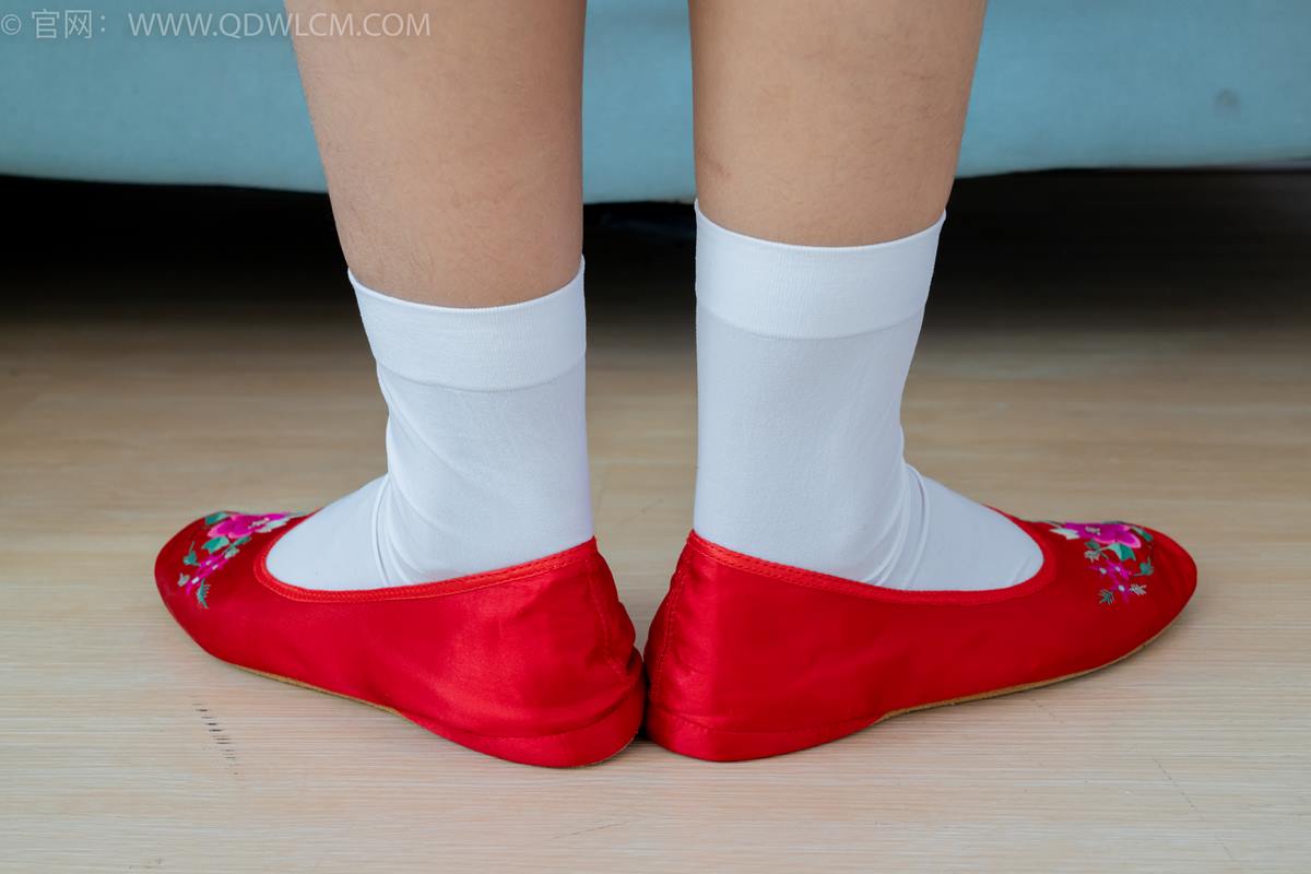 图片[100]-物恋传媒 NO.2386 岚岚-布鞋、短白丝、红色船袜、汉服[137P] – 速更版-美库