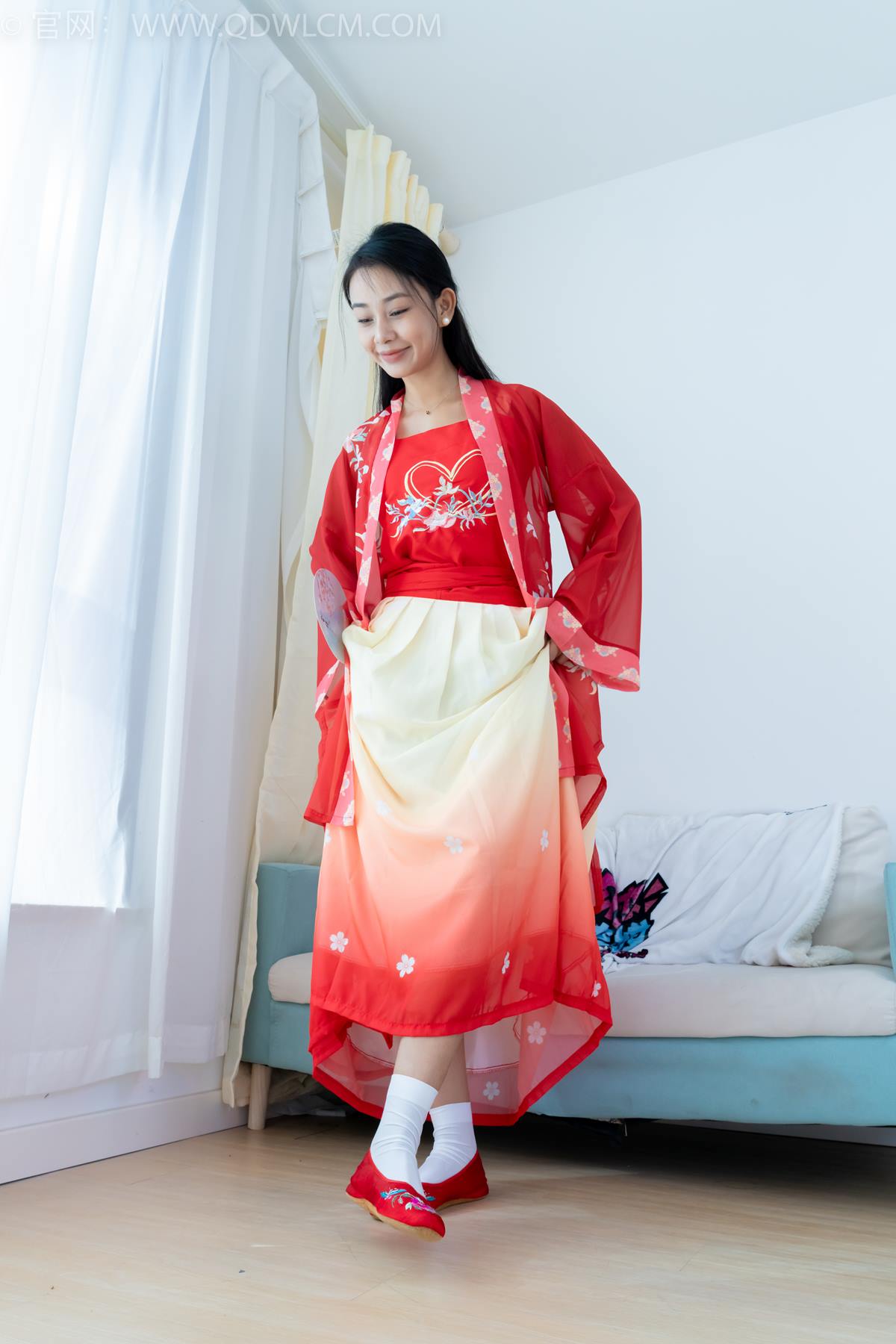 图片[135]-物恋传媒 NO.2386 岚岚-布鞋、短白丝、红色船袜、汉服[137P] – 速更版-美库