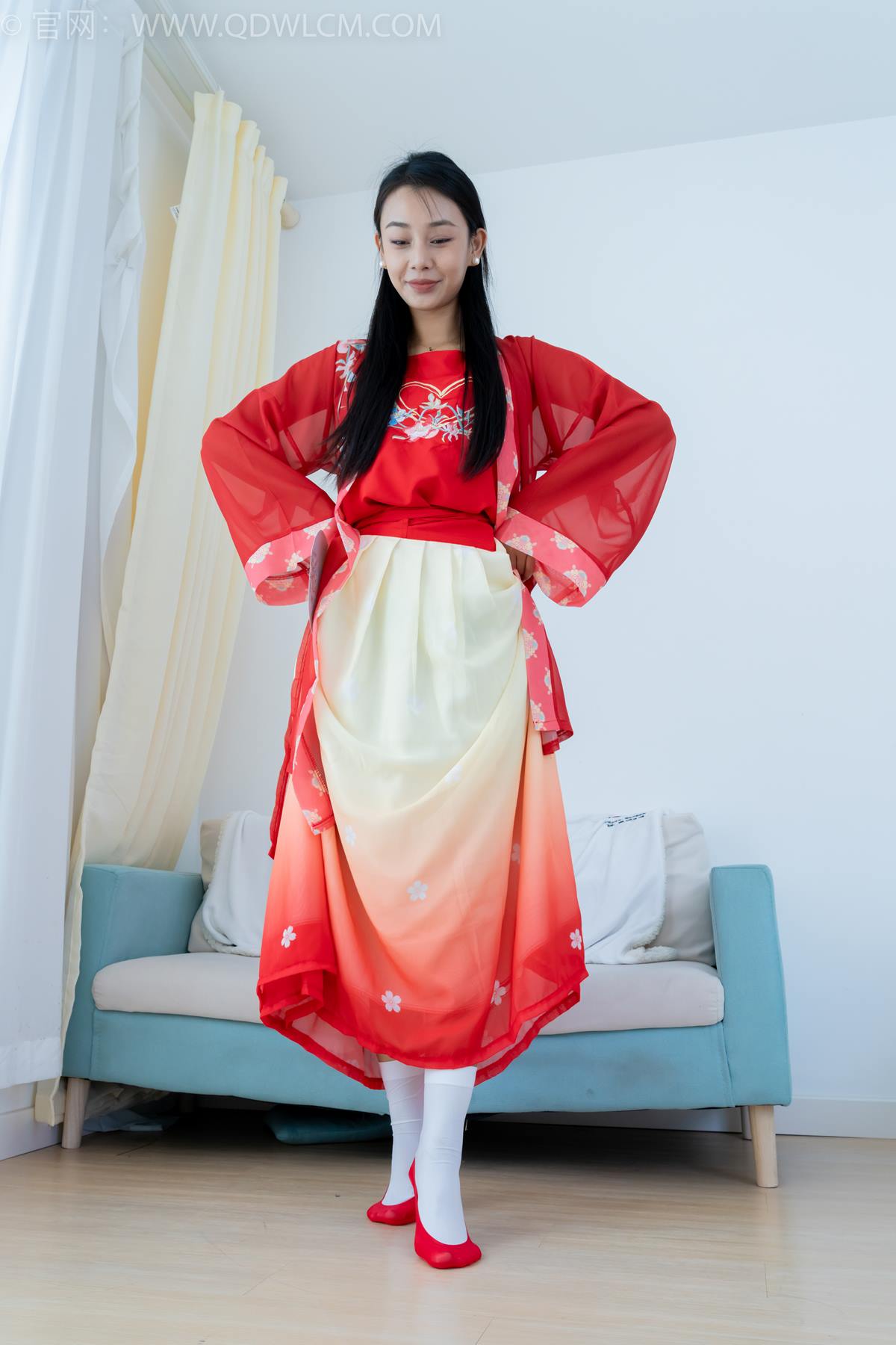 图片[136]-物恋传媒 NO.2386 岚岚-布鞋、短白丝、红色船袜、汉服[137P] – 速更版-美库