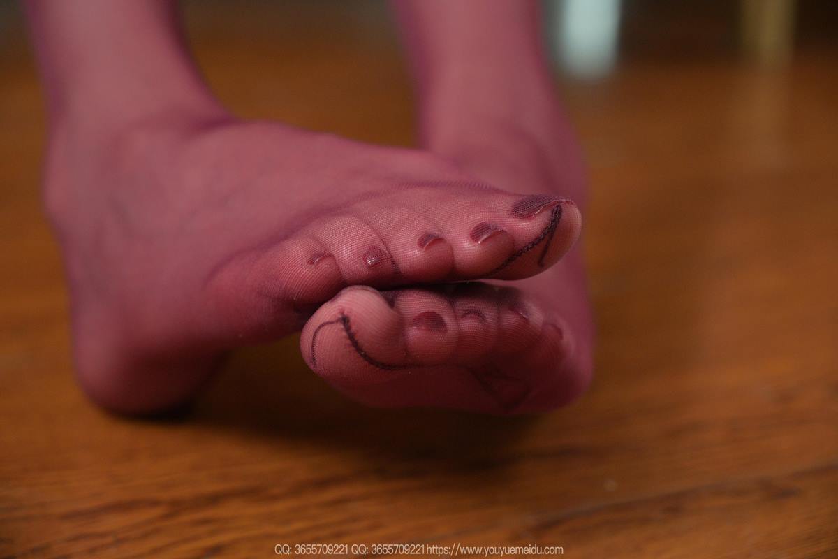 图片[56]-[IESS异思趣向] 2025.06.08 丝享家2074：团团《红丝OL（下）》[64P] – 速更版-美库