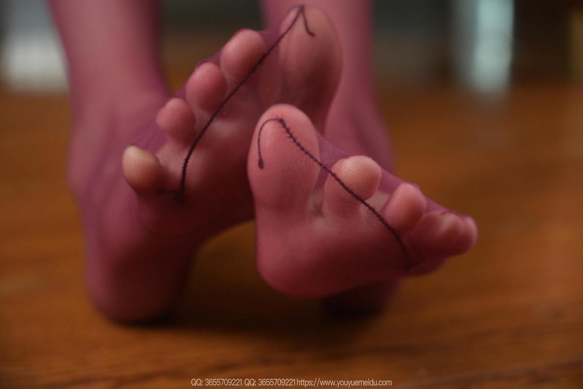 图片[57]-[IESS异思趣向] 2025.06.08 丝享家2074：团团《红丝OL（下）》[64P] – 速更版-美库