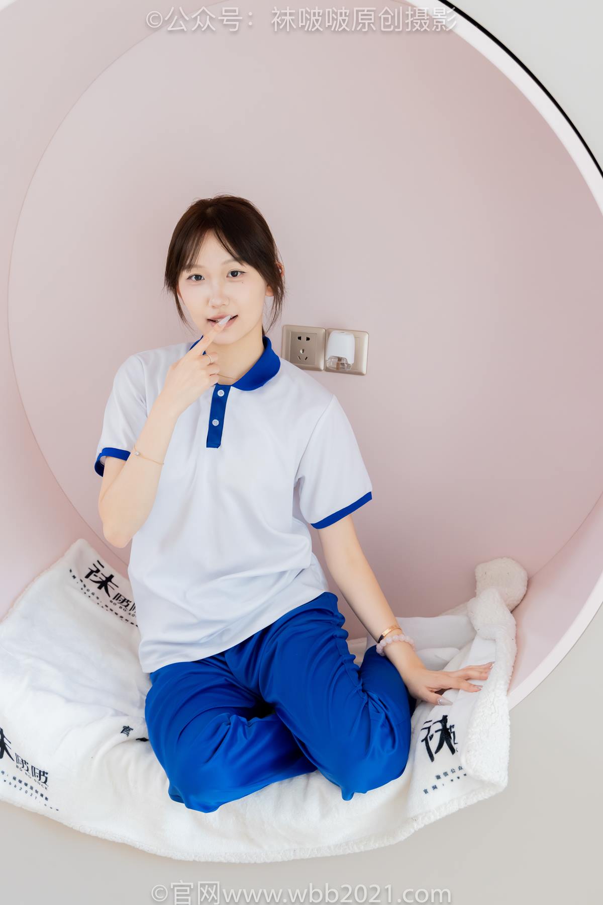 图片[38]-[BoBoSocks袜啵啵]NO.569 香菜-校服、板鞋、白棉袜、薄肉丝[133P] – 速更版-美库