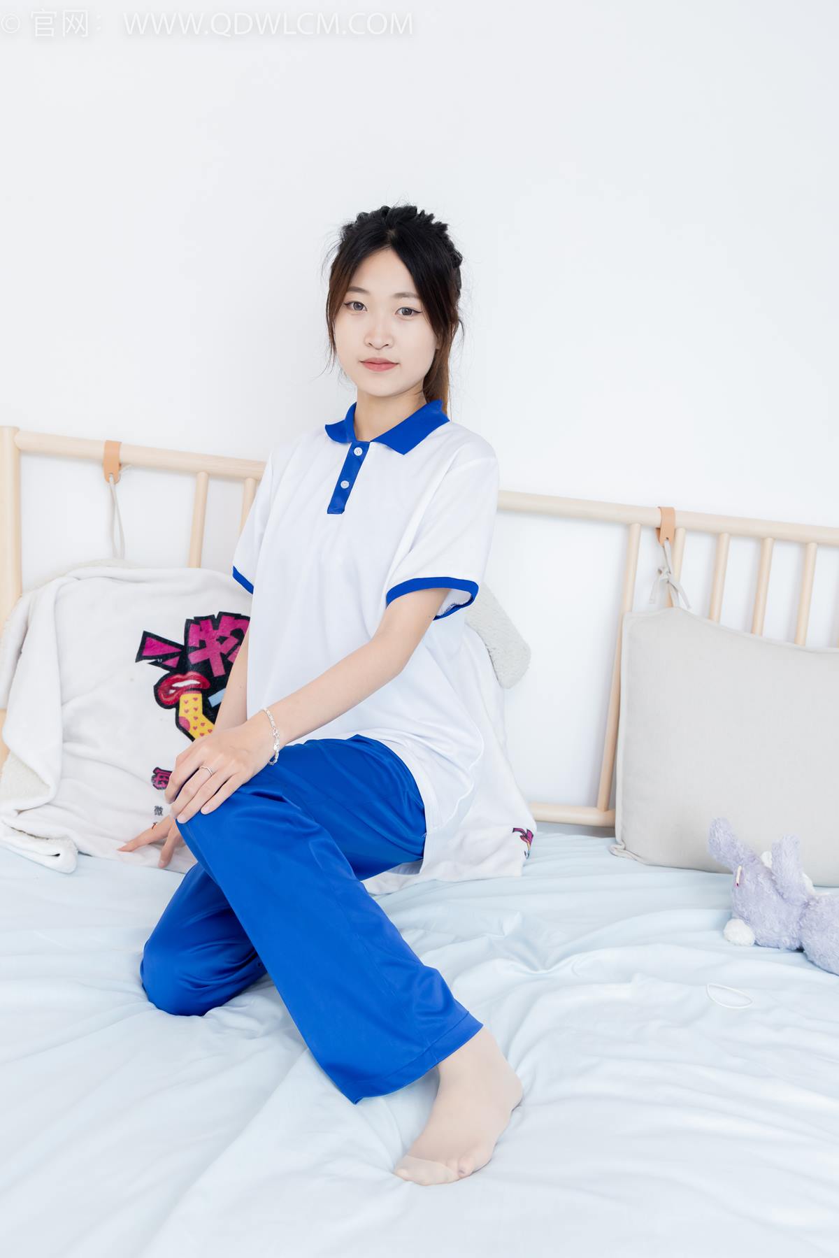 图片[26]-物恋传媒 NO.2387 小夏-帆布鞋、白短棉袜、薄肉丝、校服[118P] – 速更版-美库