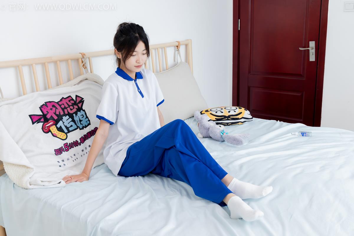 图片[54]-物恋传媒 NO.2387 小夏-帆布鞋、白短棉袜、薄肉丝、校服[118P] – 速更版-美库