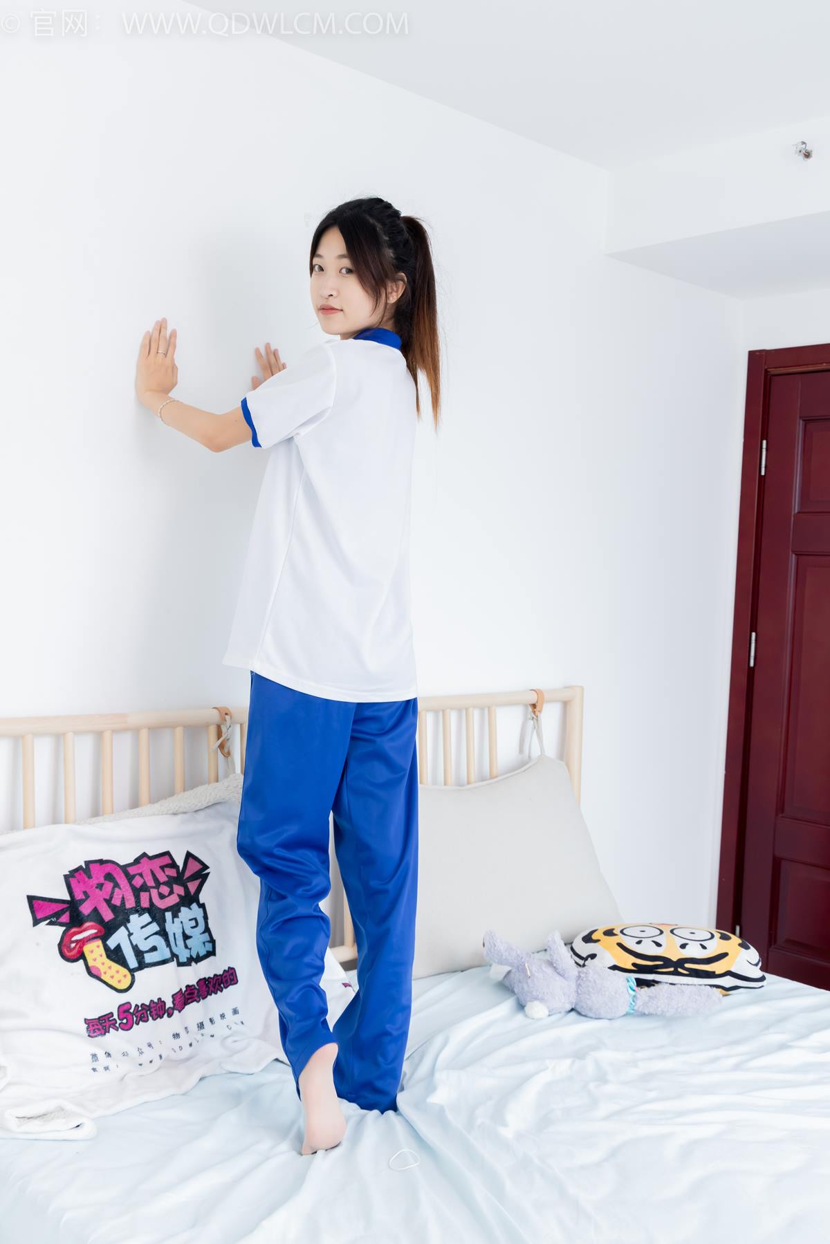 图片[115]-物恋传媒 NO.2387 小夏-帆布鞋、白短棉袜、薄肉丝、校服[118P] – 速更版-美库