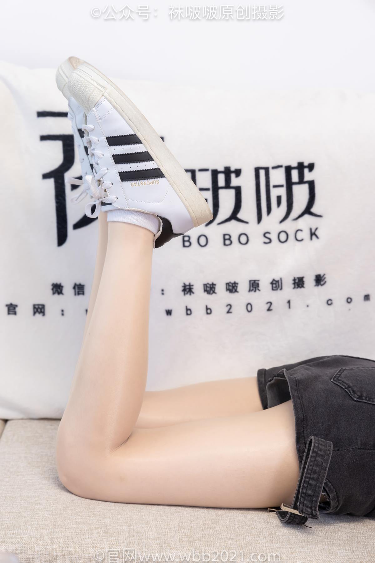 图片[18]-[BoBoSocks袜啵啵]NO.570 甜甜圈-板鞋、白棉袜、油亮肉丝[126P] – 速更版-美库