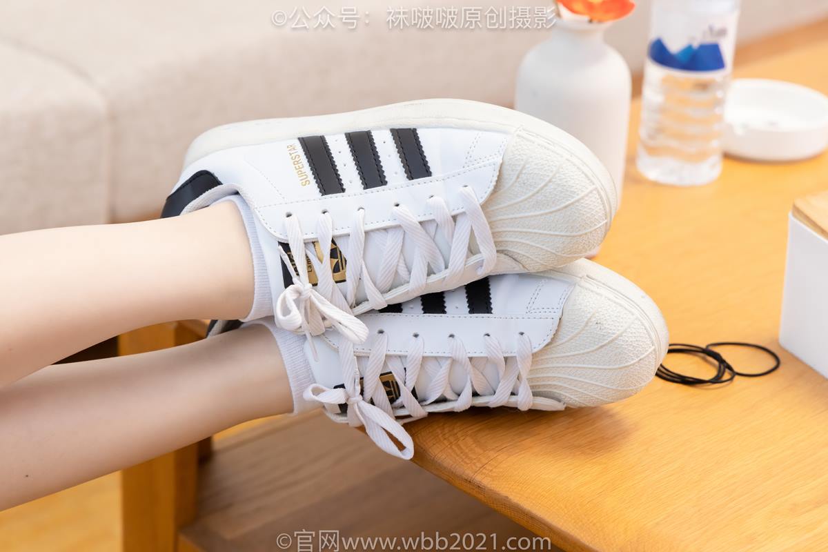 图片[72]-[BoBoSocks袜啵啵]NO.570 甜甜圈-板鞋、白棉袜、油亮肉丝[126P] – 速更版-美库