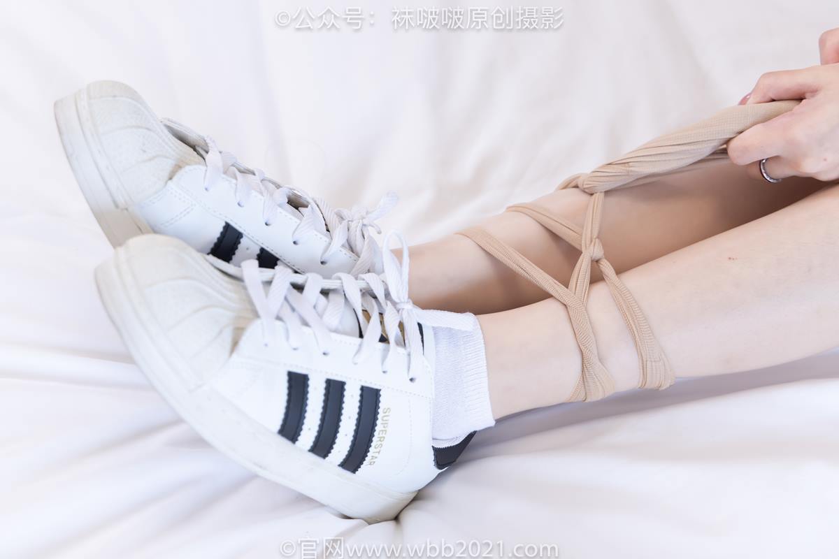 图片[105]-[BoBoSocks袜啵啵]NO.570 甜甜圈-板鞋、白棉袜、油亮肉丝[126P] – 速更版-美库