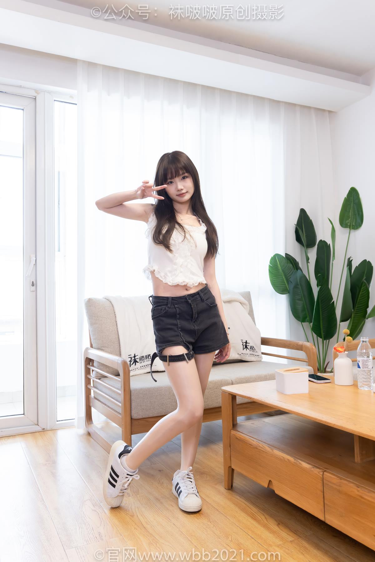 图片[124]-[BoBoSocks袜啵啵]NO.570 甜甜圈-板鞋、白棉袜、油亮肉丝[126P] – 速更版-美库