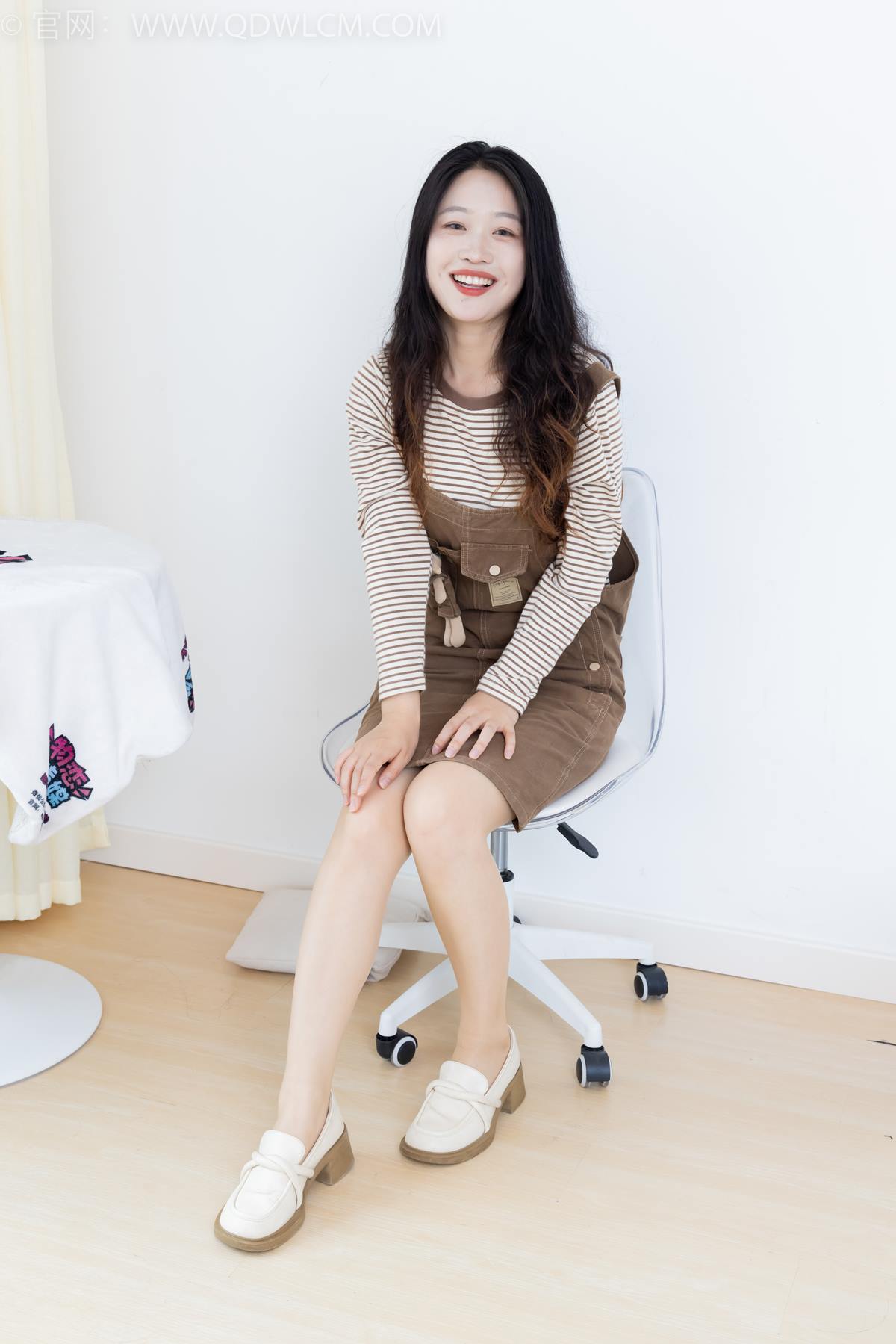 图片[16]-物恋传媒 NO.2388 小紫-皮鞋、薄肉丝大腿袜[136P] – 速更版-美库