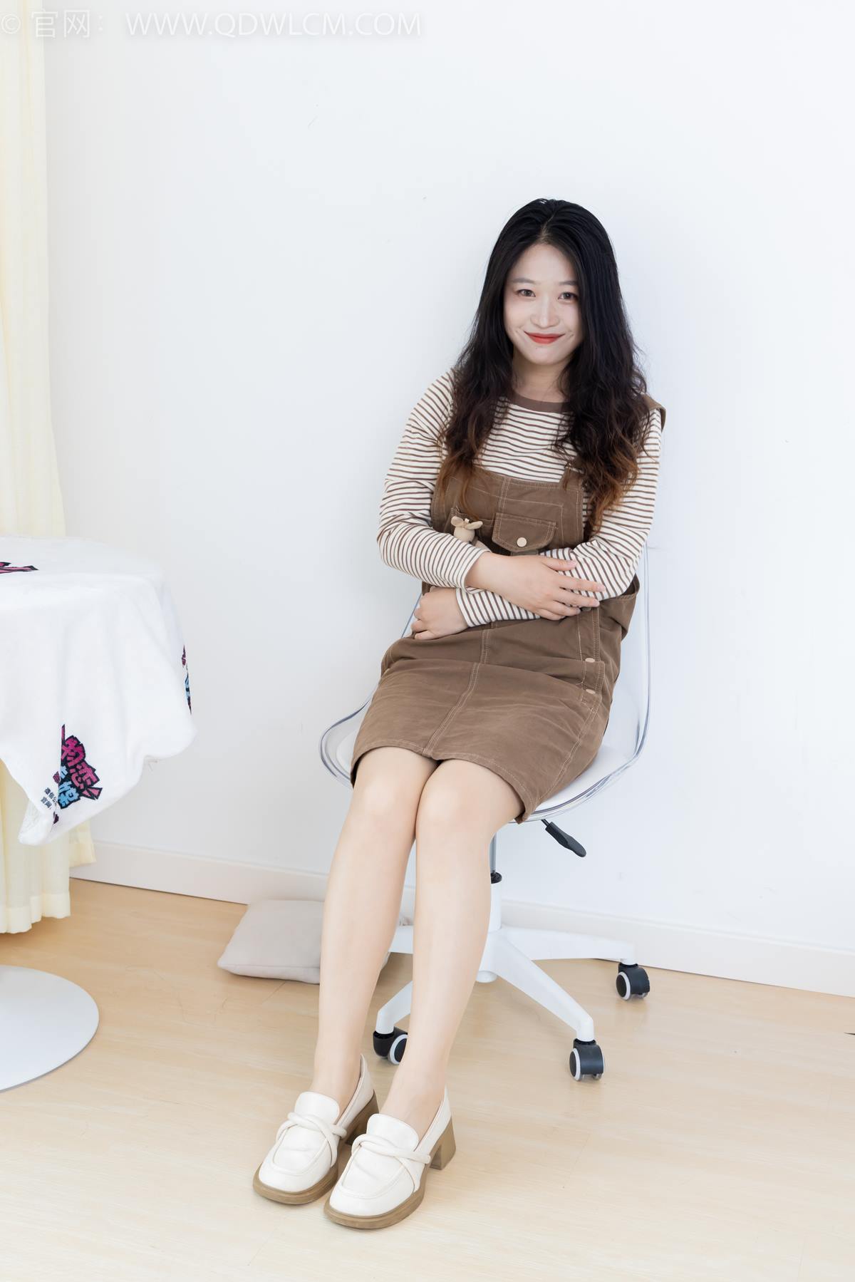 图片[35]-物恋传媒 NO.2388 小紫-皮鞋、薄肉丝大腿袜[136P] – 速更版-美库