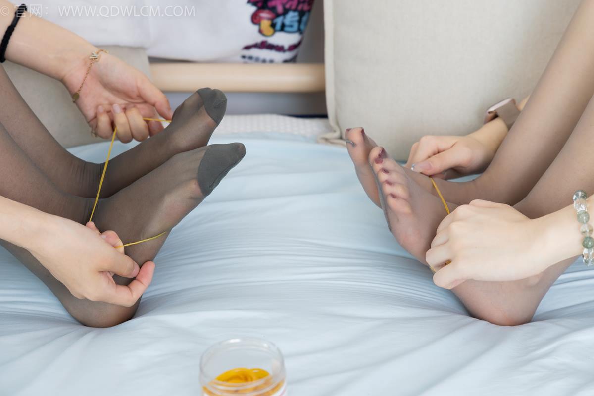 图片[129]-物恋传媒 NO.2389 泡泡嘟嘟-两双高跟鞋、薄深灰丝、薄浅灰色丝[164P] – 速更版-美库