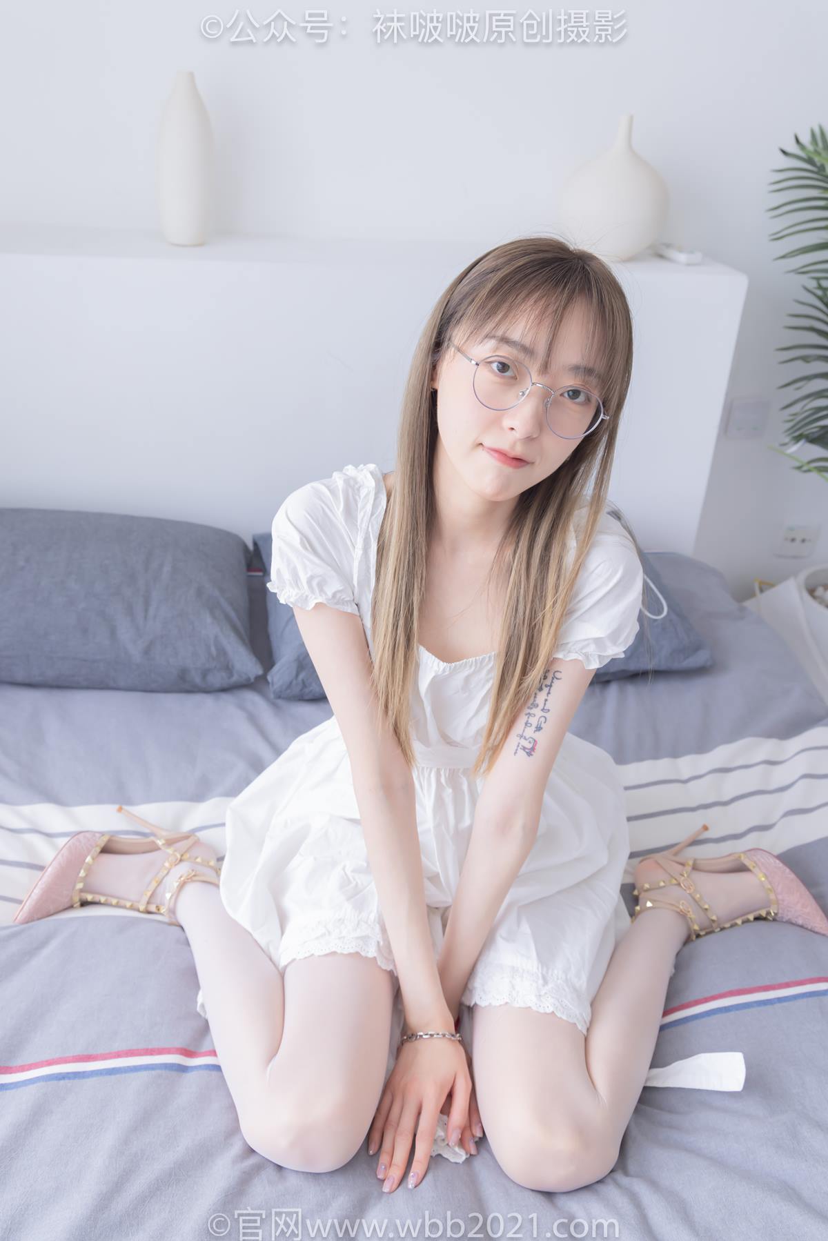 图片[25]-[BoBoSocks袜啵啵]NO.571 稚予-高跟鞋、薄肉丝、大腿薄白丝[98P] – 速更版-美库