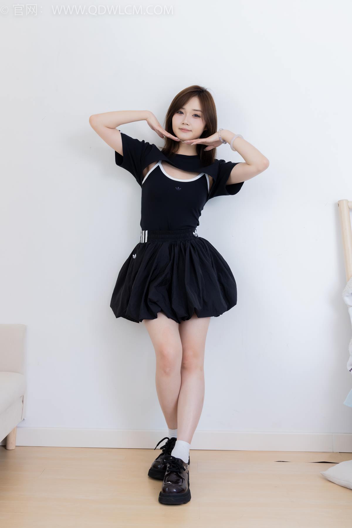 图片[48]-物恋传媒 NO.2392 橙子-皮鞋、白棉袜、裸足[106P] – 速更版-美库