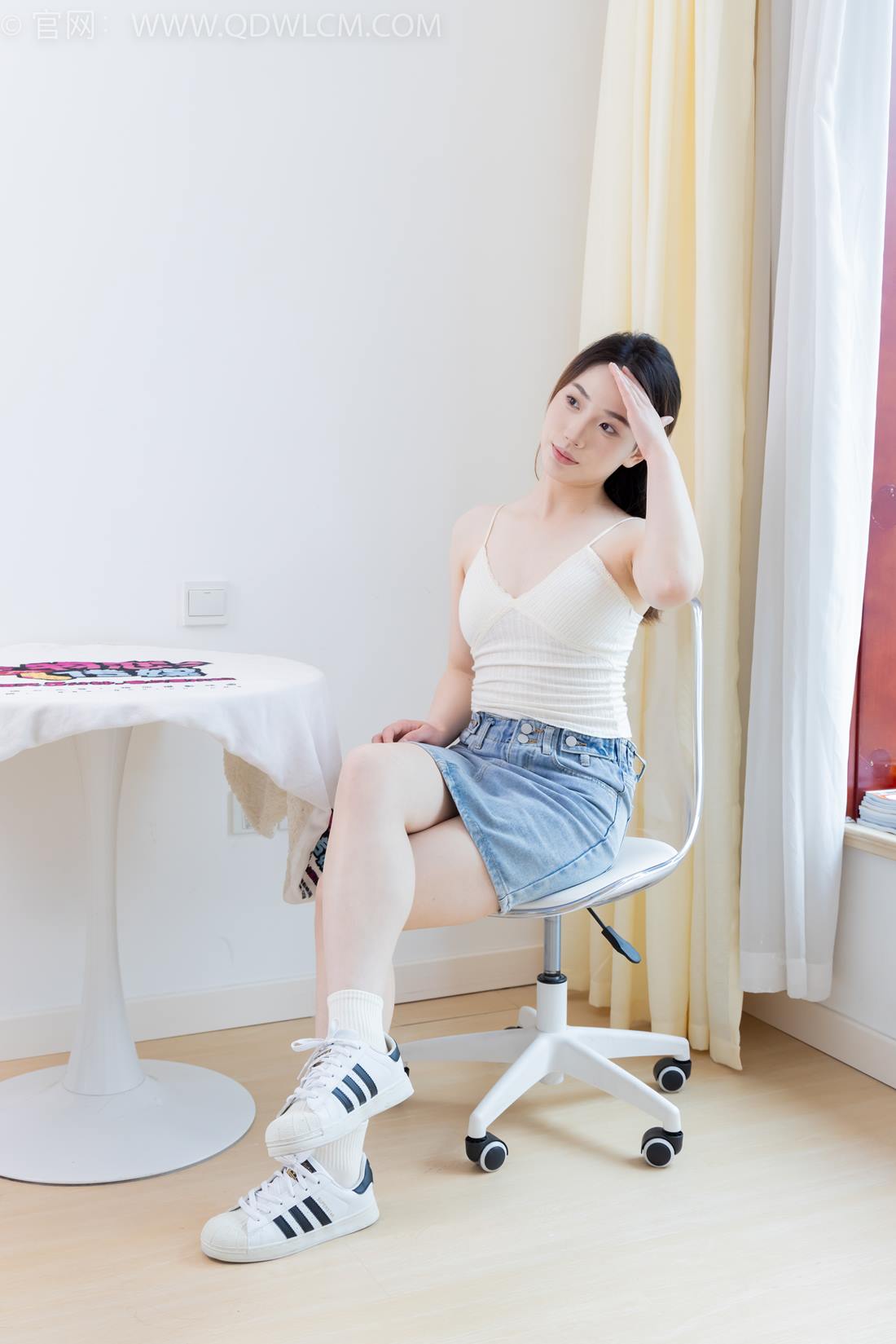 图片[16]-物恋传媒 NO.2395 荔枝-板鞋、白棉袜、裸足[110P] – 速更版-美库