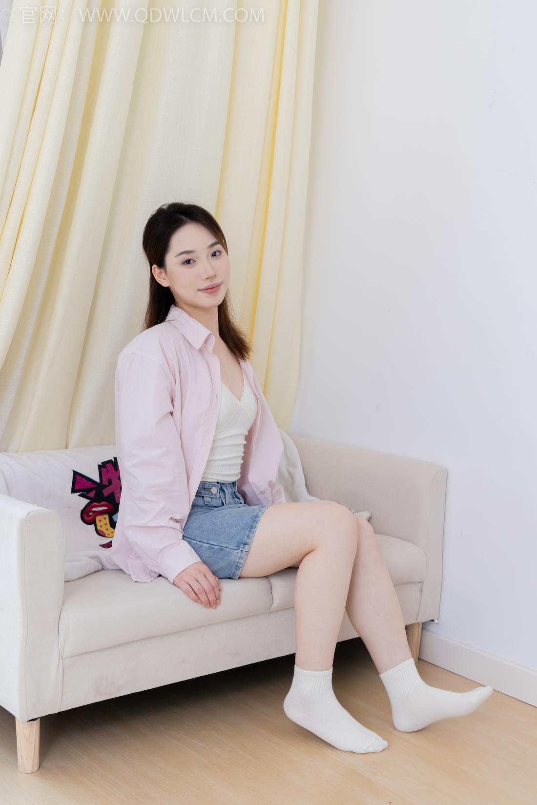 图片[37]-物恋传媒 NO.2395 荔枝-板鞋、白棉袜、裸足[110P] – 速更版-美库