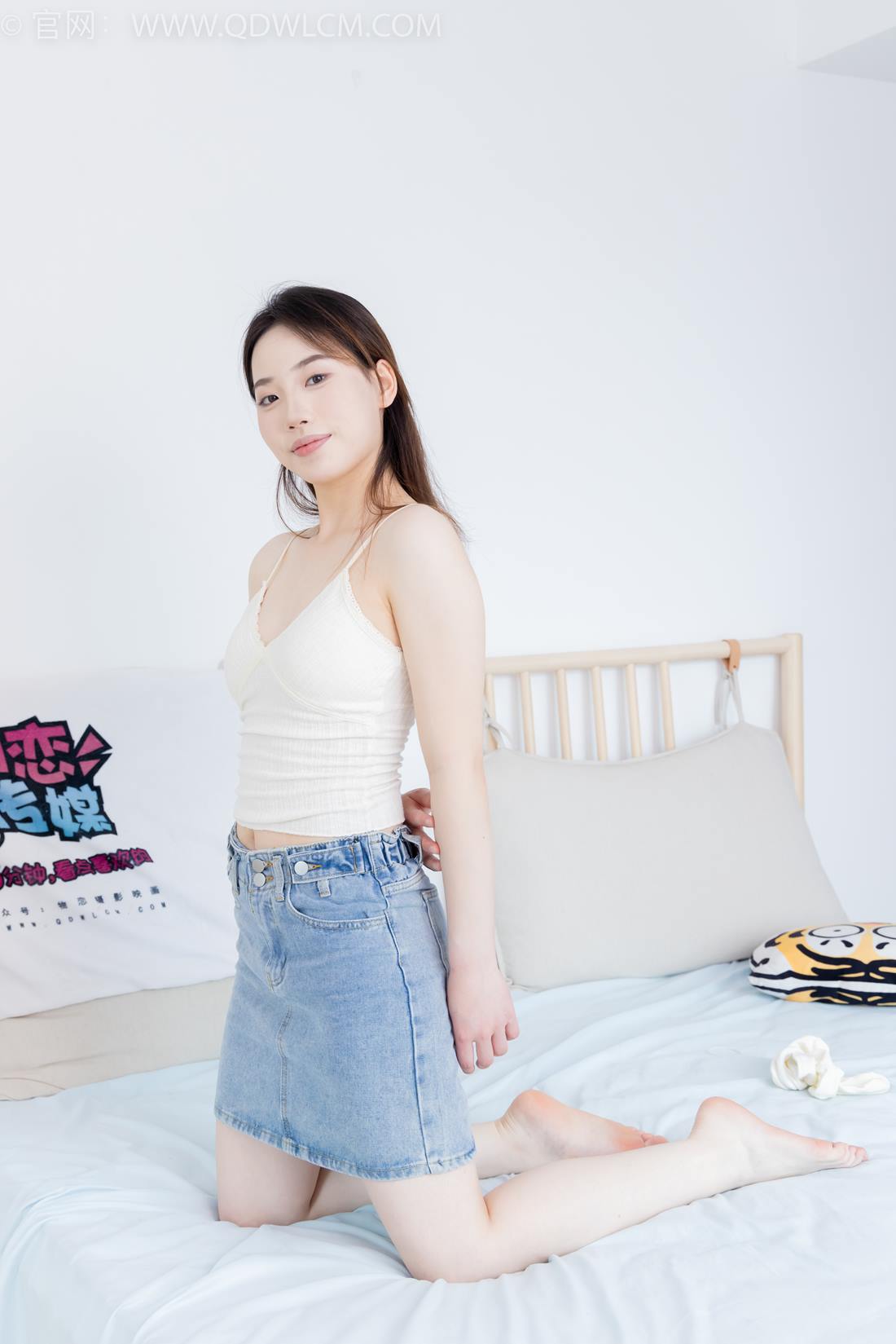 图片[82]-物恋传媒 NO.2395 荔枝-板鞋、白棉袜、裸足[110P] – 速更版-美库