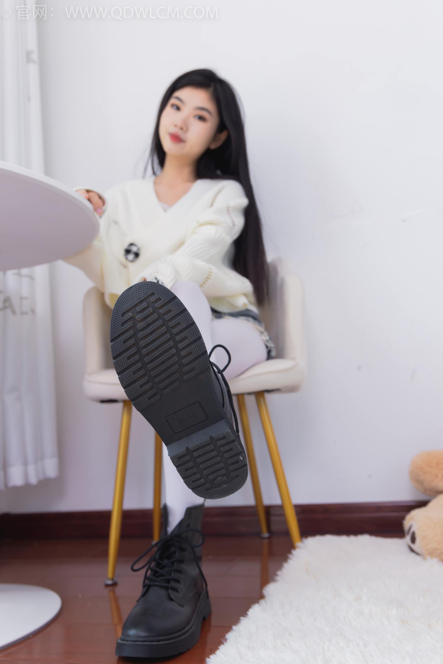 图片[71]-物恋传媒 NO.2396 米米-马丁靴、厚白丝[94P] – 速更版-美库